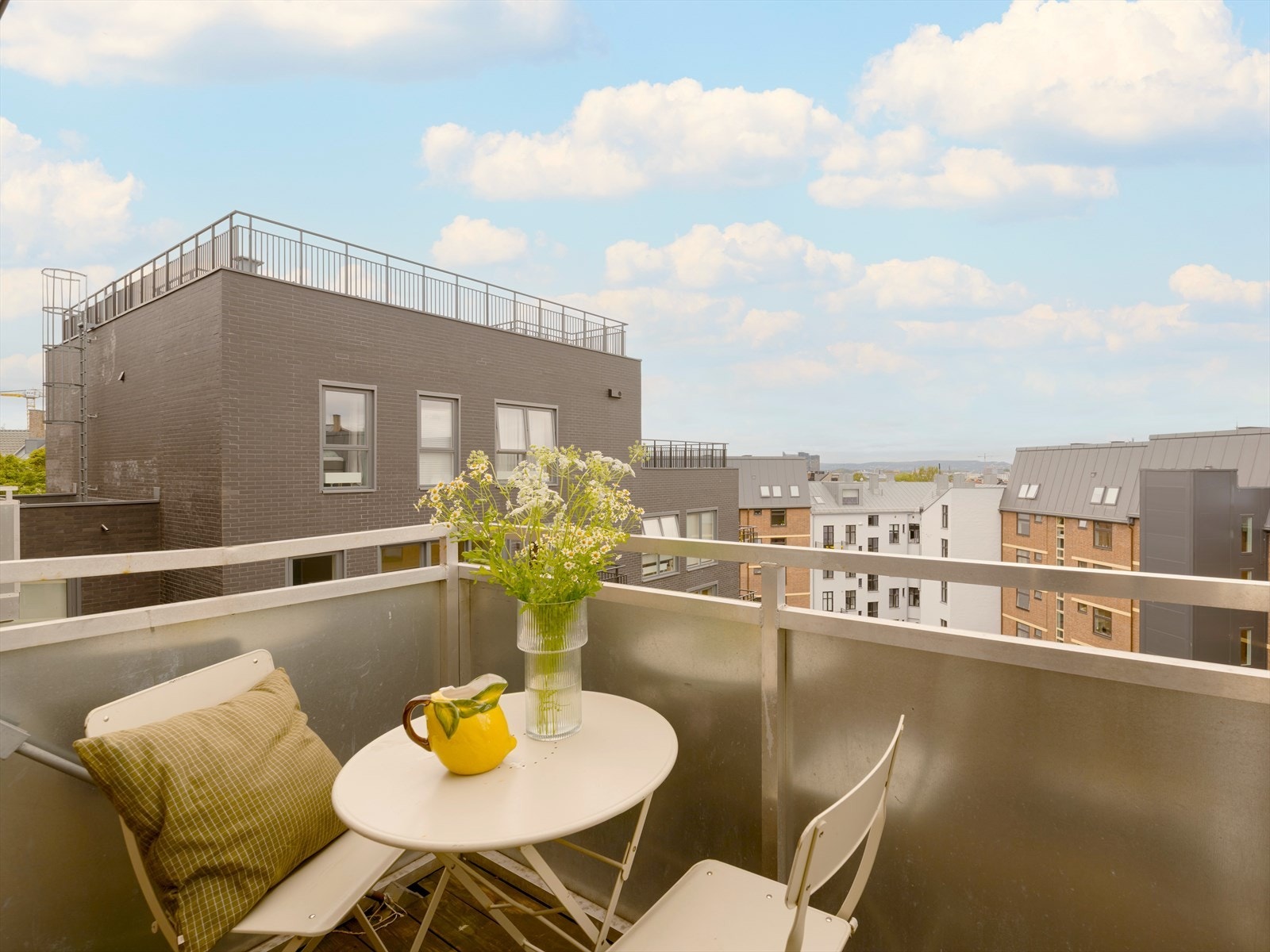 Her kan varme sommerdager nytes. Galleribilde