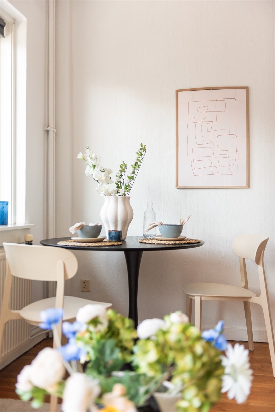 I stuen er det plass til en spisegruppe. Galleribilde