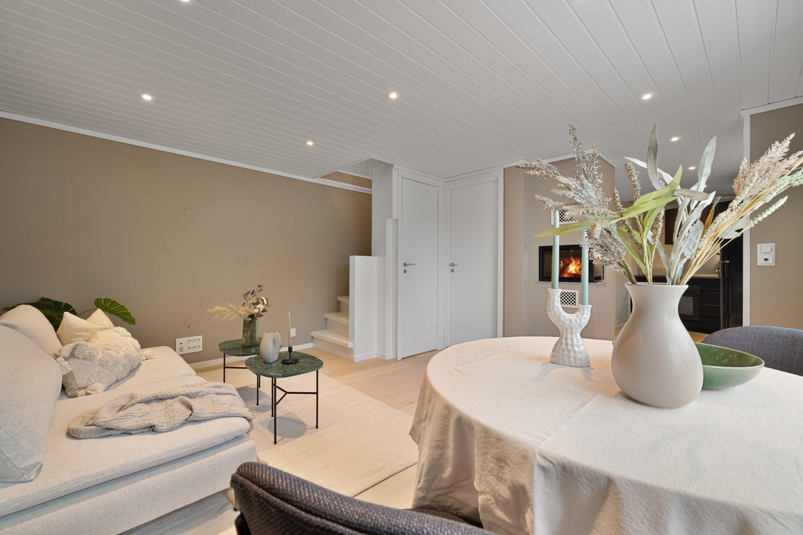 Overflater og innredninger samt røropplegg og el. anlegg ble fornyet i 2017 Galleribilde