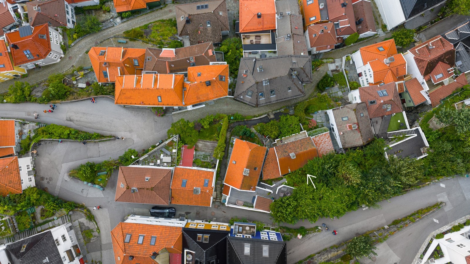 Bildet viser det åpne arealet på begge sidene av huset Galleribilde