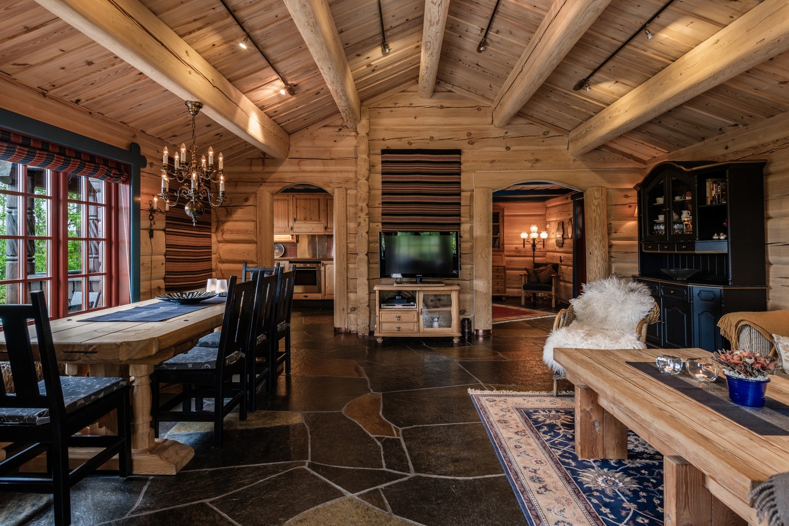 Stor hytte med fantastisk beliggenhet! Galleribilde