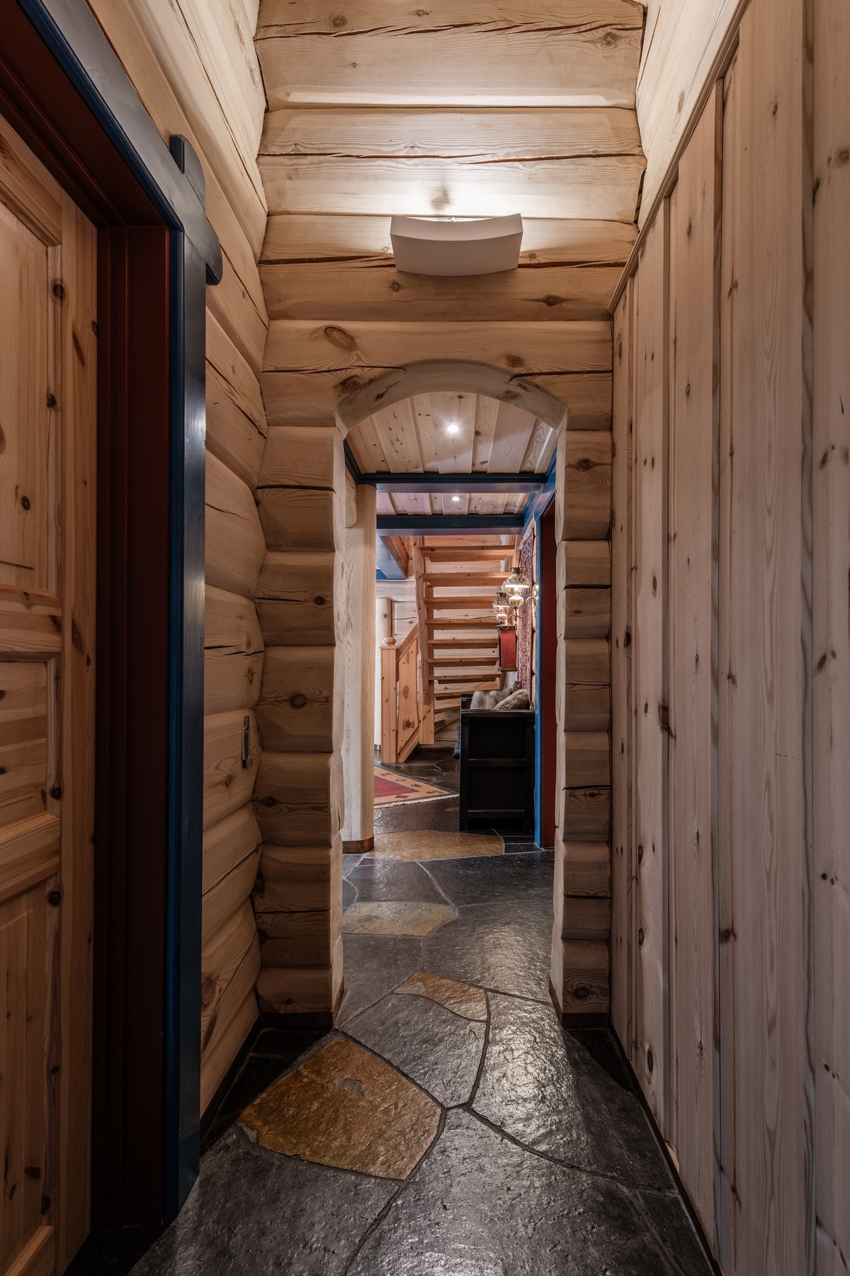 Gang til soverom og bad. Galleribilde