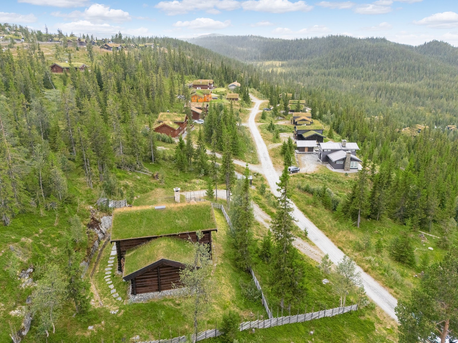 Nesfjellet er det perfekte stedet for de som liker avslappende eller aktive hytteturer. Galleribilde