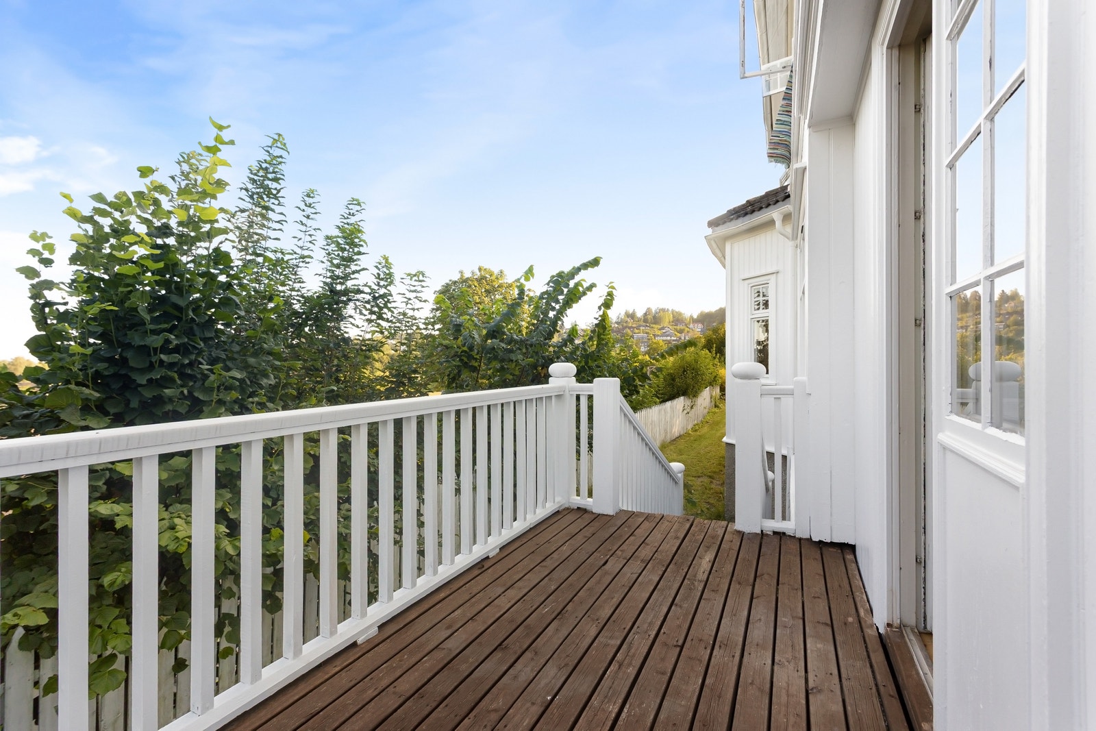Terrasse fra kjøkken. Galleribilde