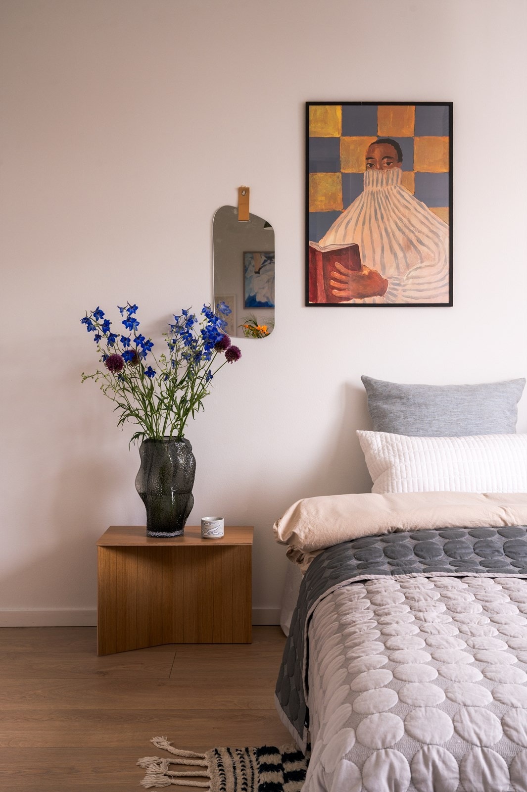 Rommet vender mot indre gårdsrom og er dermed godt skjermet for støy. Galleribilde