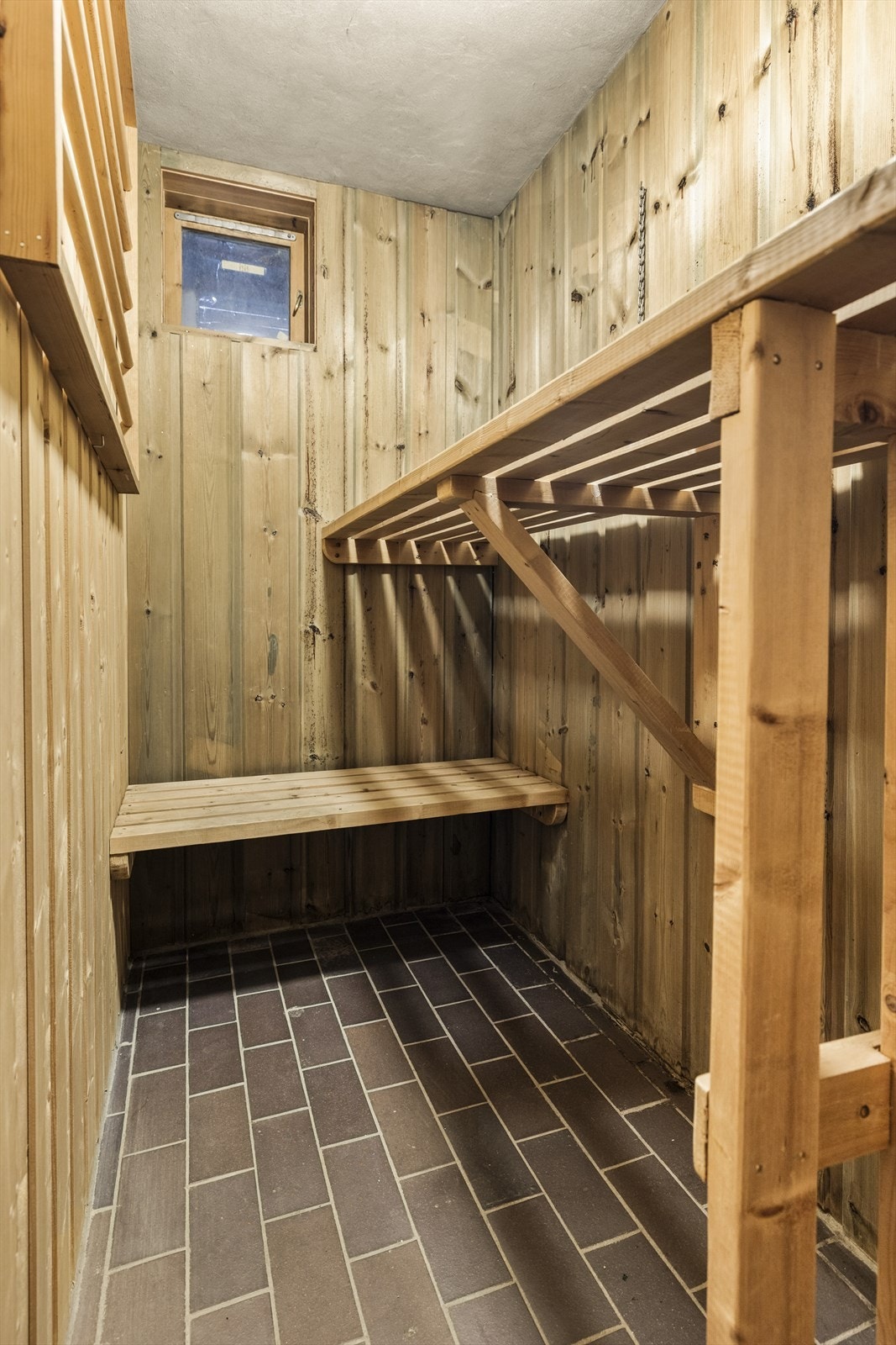 Badstue i tilknytning til badet i kjelleren. Galleribilde