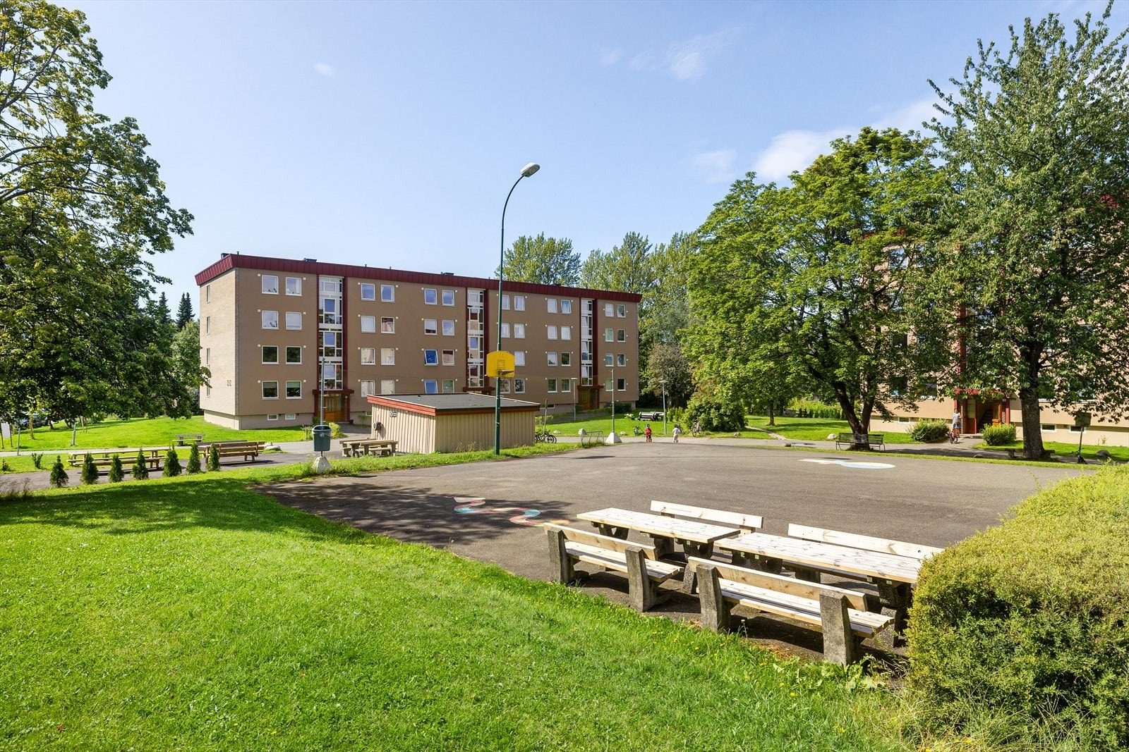 Det er fellesvaskeri og sykkelrom i borettslaget. Galleribilde