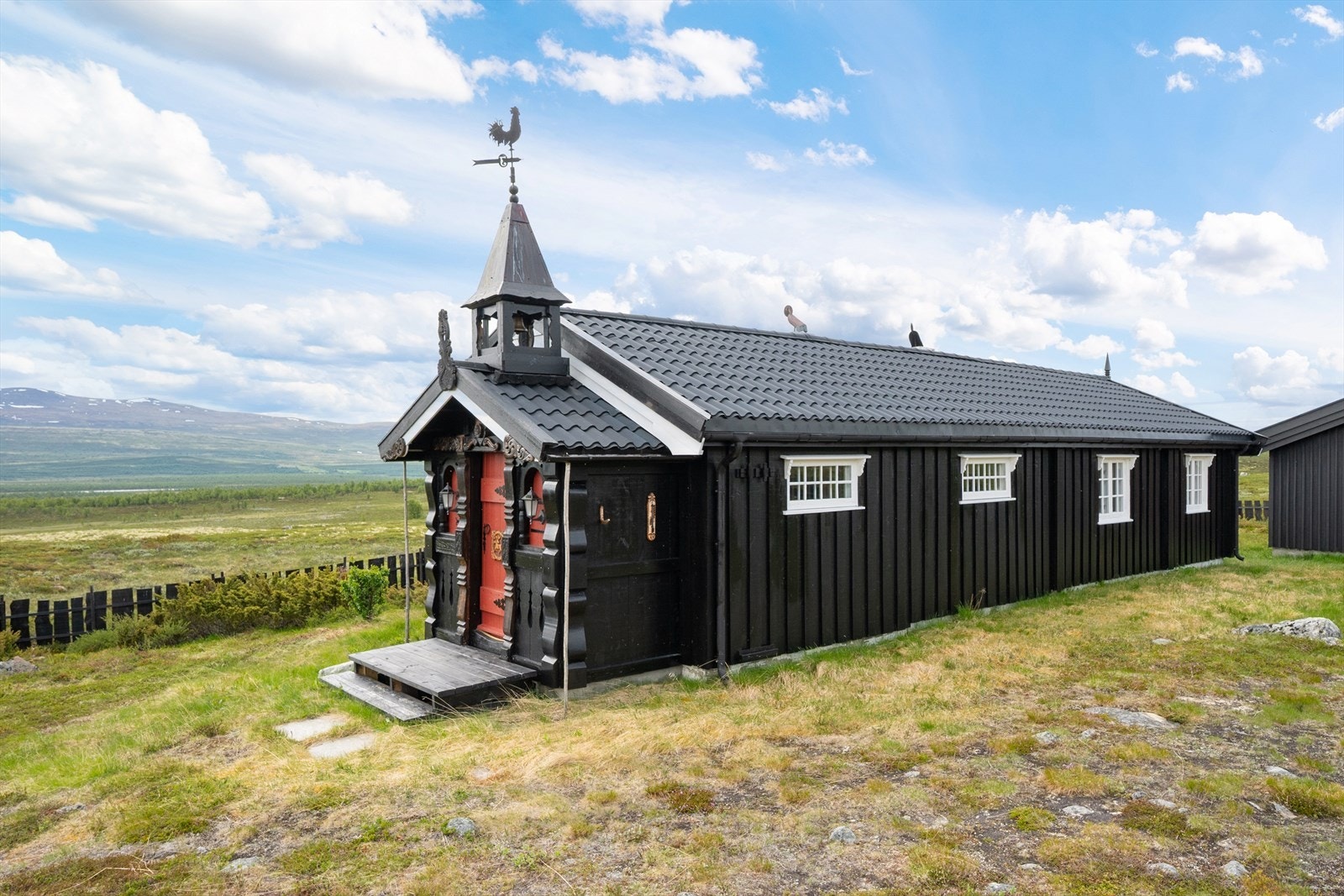 Eiendommen består av hytte og anneks som ble oppført i 1962. Galleribilde