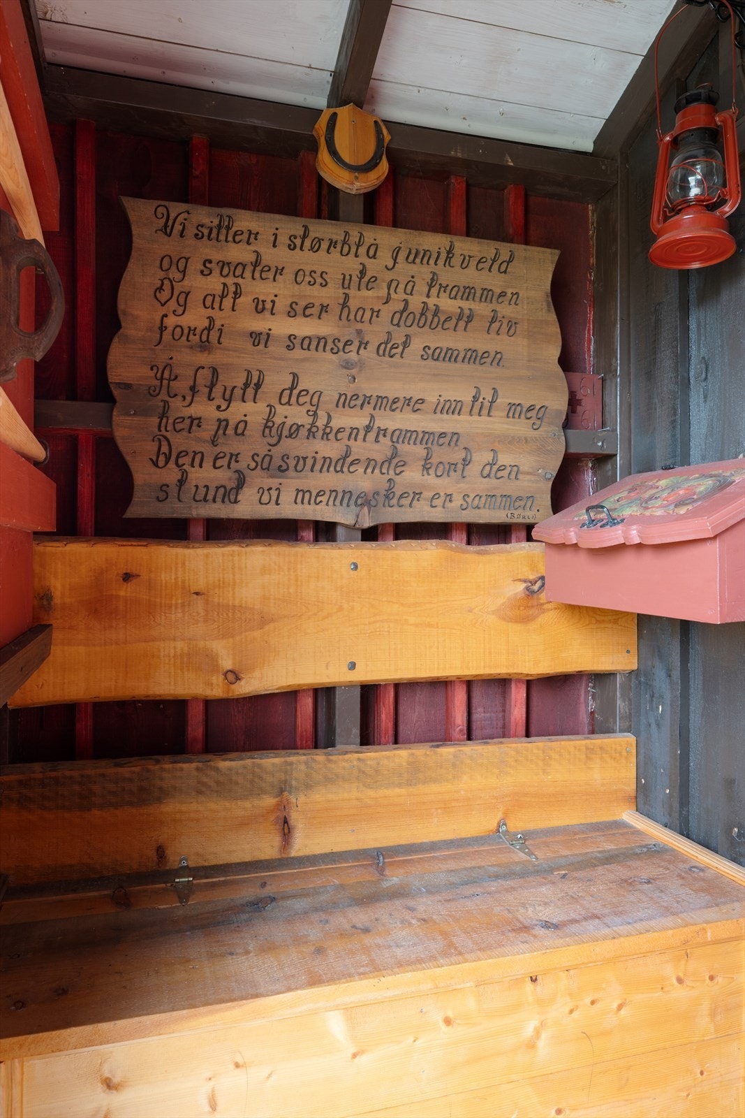 En hyggelig detalj ved inngangen til hytta. Galleribilde