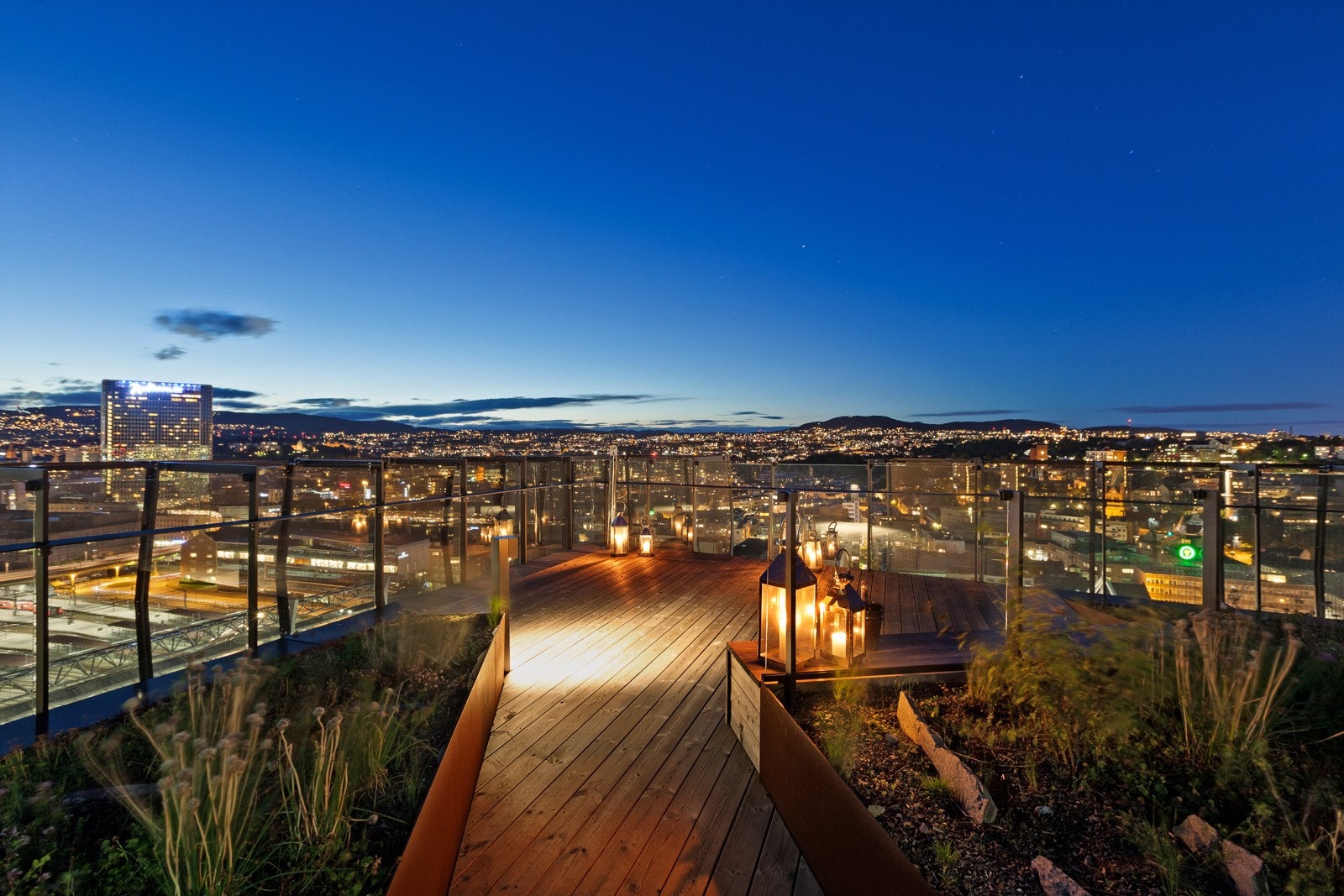 Her kan du nyte lange sommerdager med gode solforhold. Galleribilde