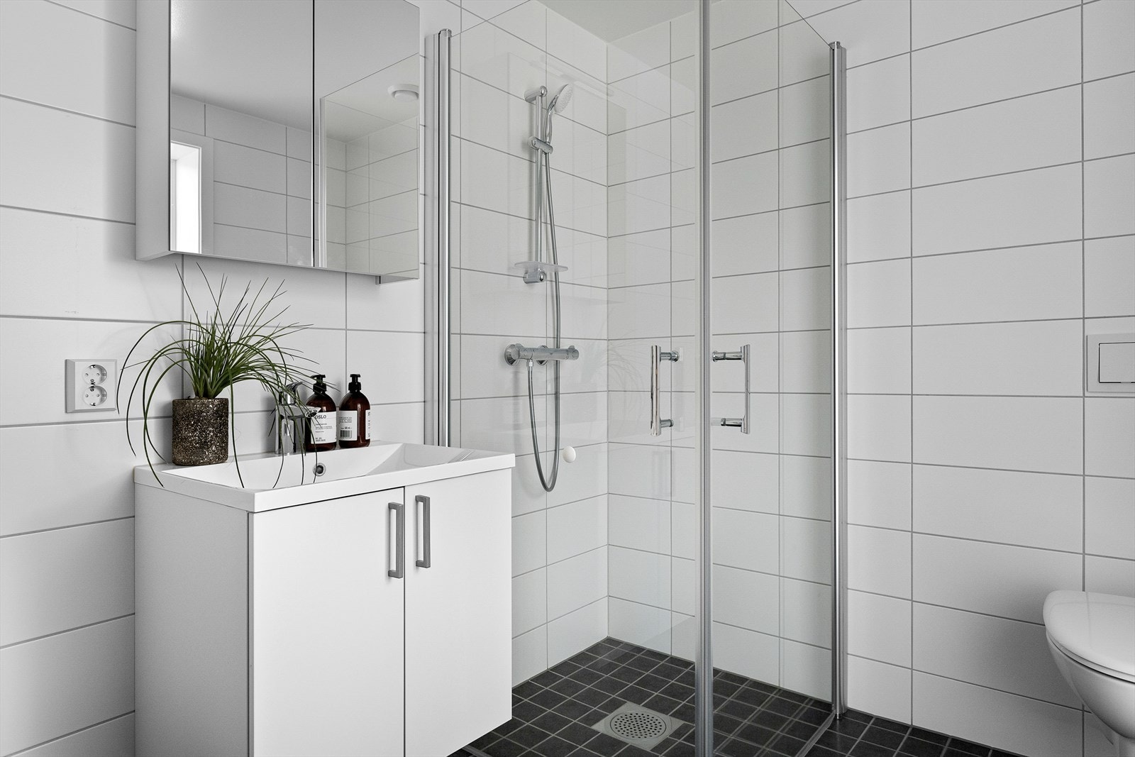 Flott romslig bad Galleribilde