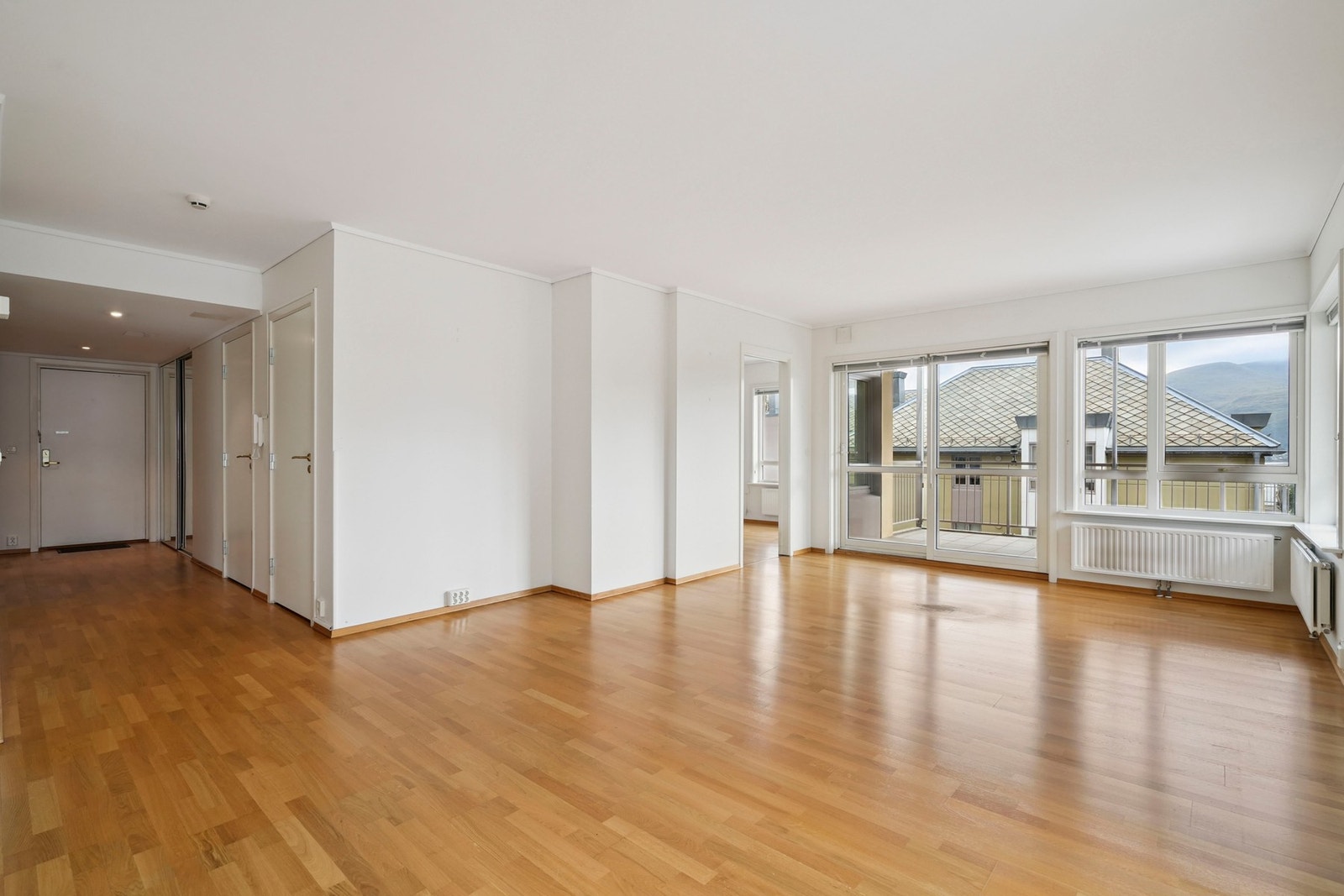 Stue/gang. Galleribilde