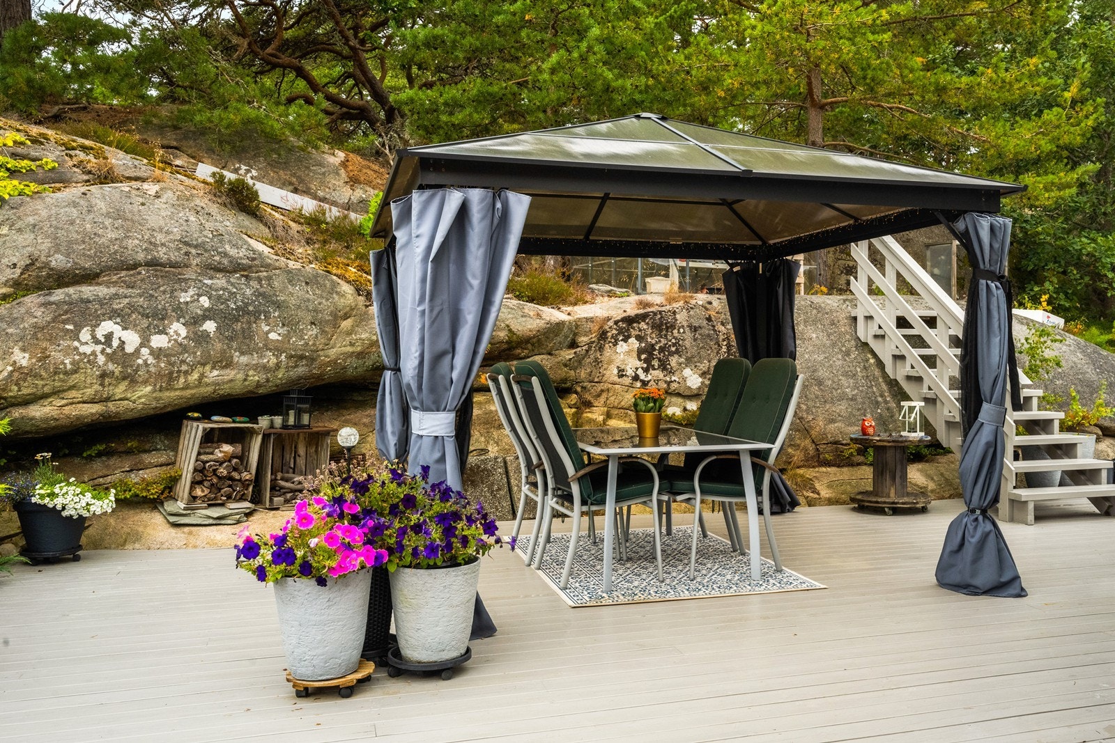 Finn deg din favorittplass, på terrassen - Det er mange å velge mellom Galleribilde