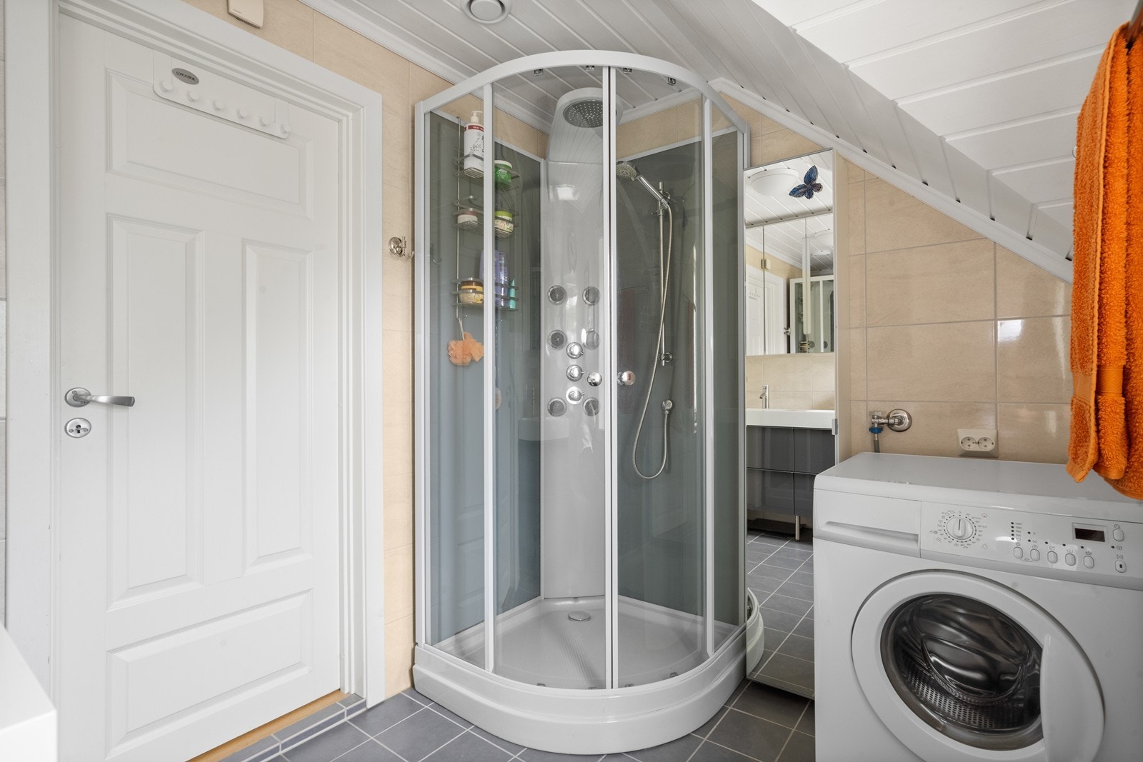 Her er det varme i gulvet Galleribilde