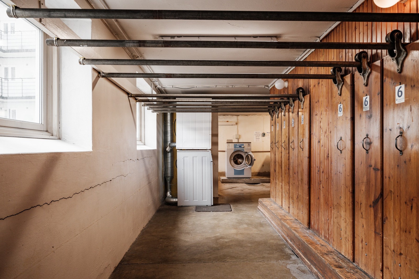 Leiligheten disponerer både kjeller- og loftsbod. Galleribilde