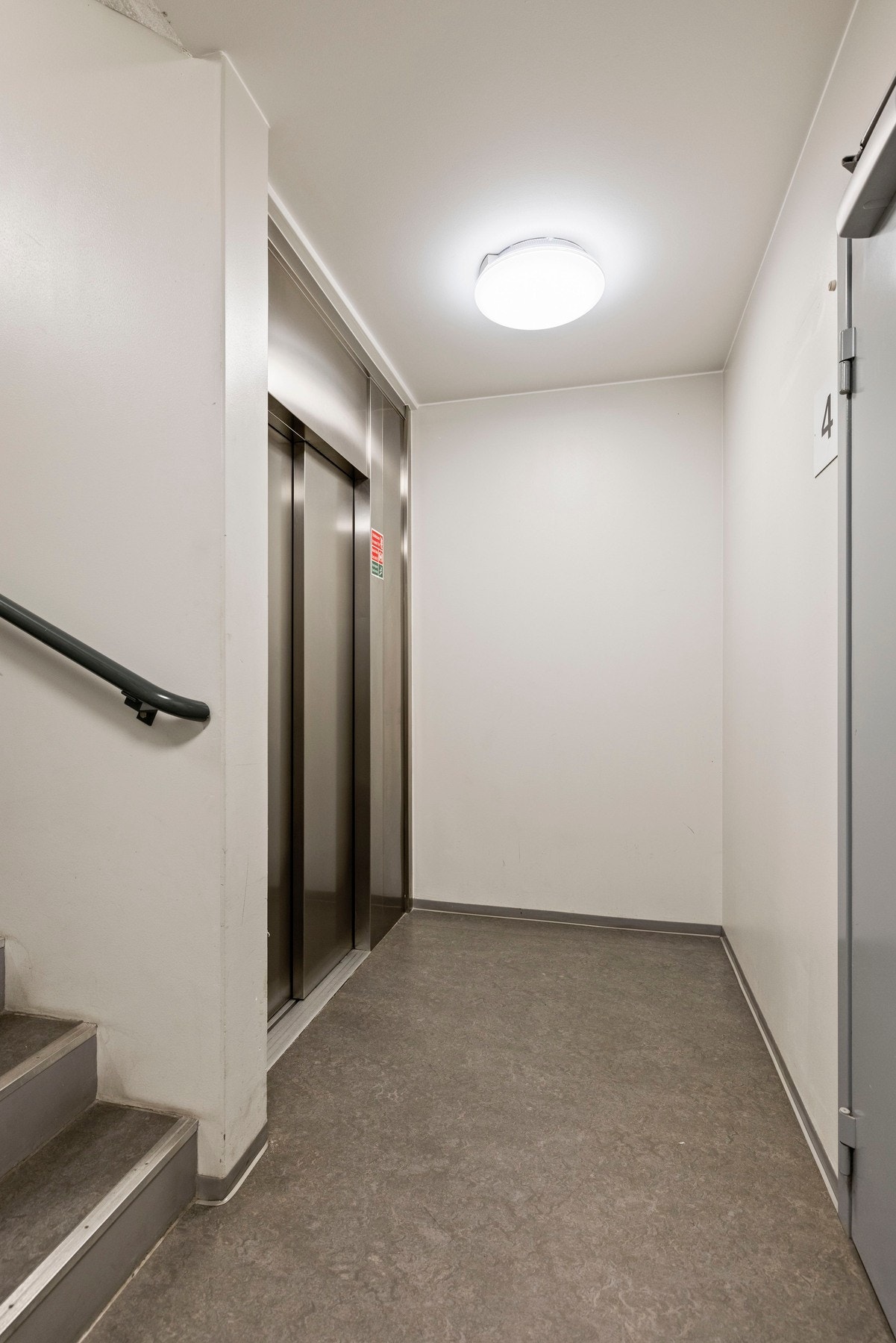 Det er heis i bygget Galleribilde