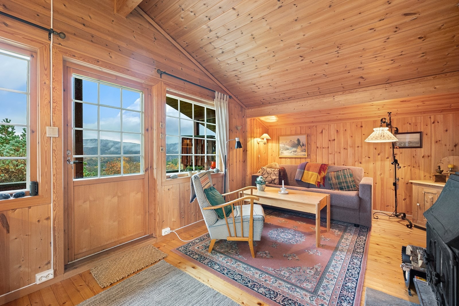 Stue i nyere del. Galleribilde