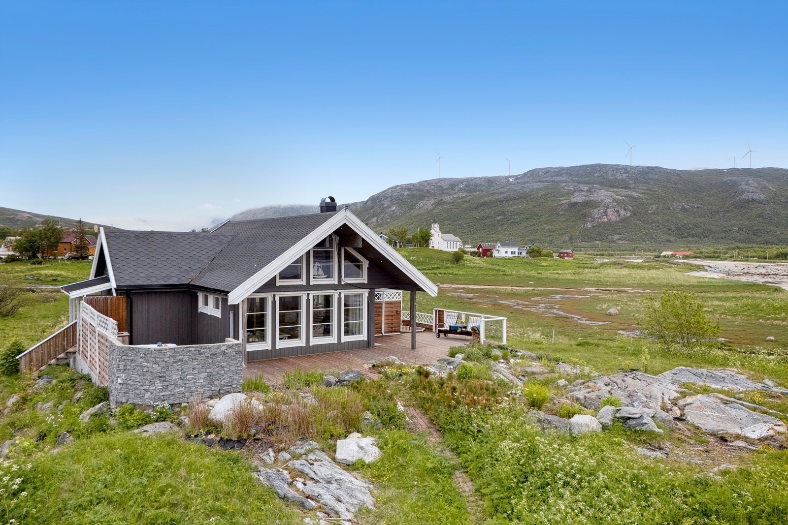 Fritidsbolig fra 2013 over et plan + hems. Galleribilde