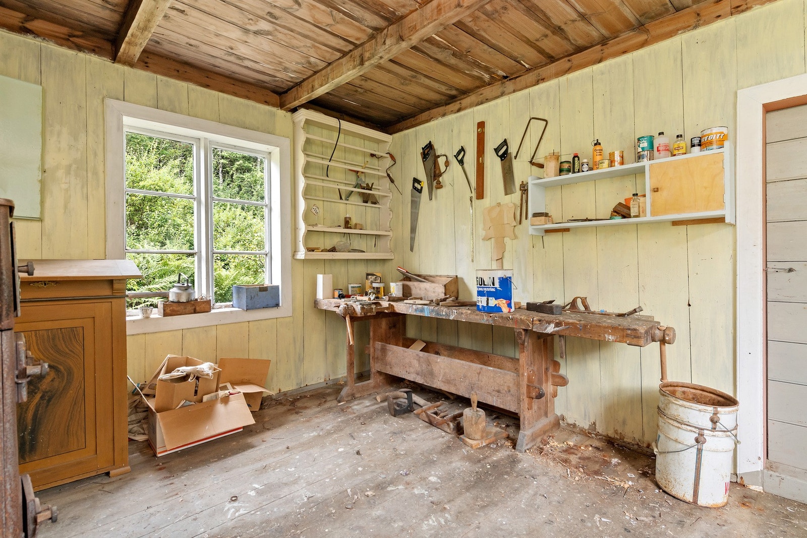 Uthus/eldhus Galleribilde