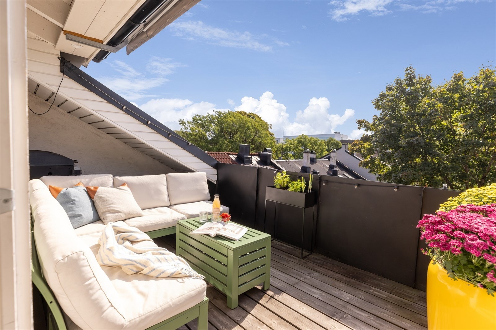 Loftsleilighet beliggende i 5.etasje med hele 66 m² gulvareal og en fantastisk, privat takterrasse! Galleribilde