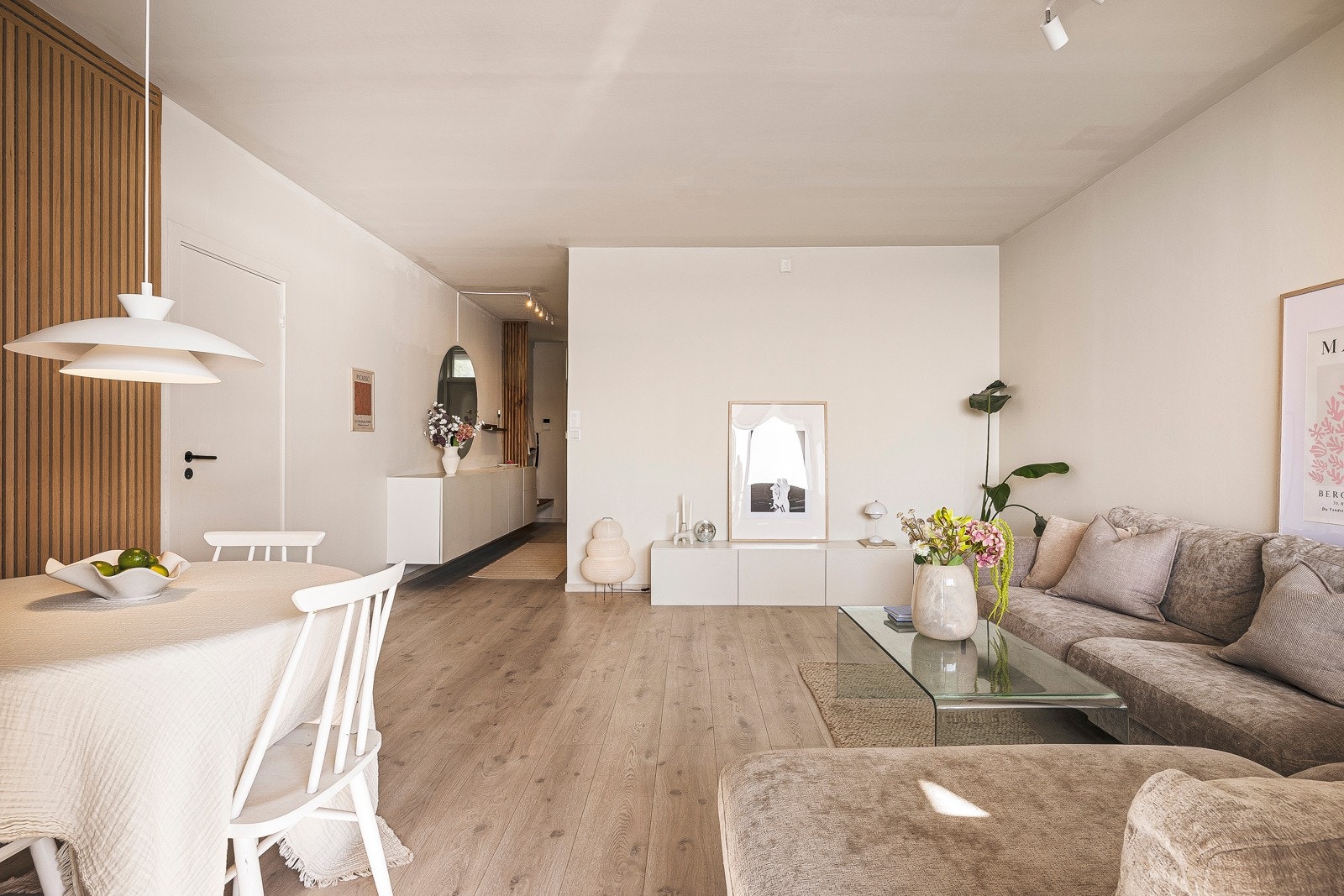 - Helleveien 265 presentert av PrivatMegleren v/ Olav Fretland - Galleribilde