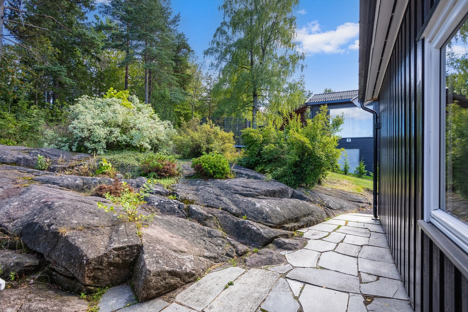 Svært usjenert hageanlegg Galleribilde