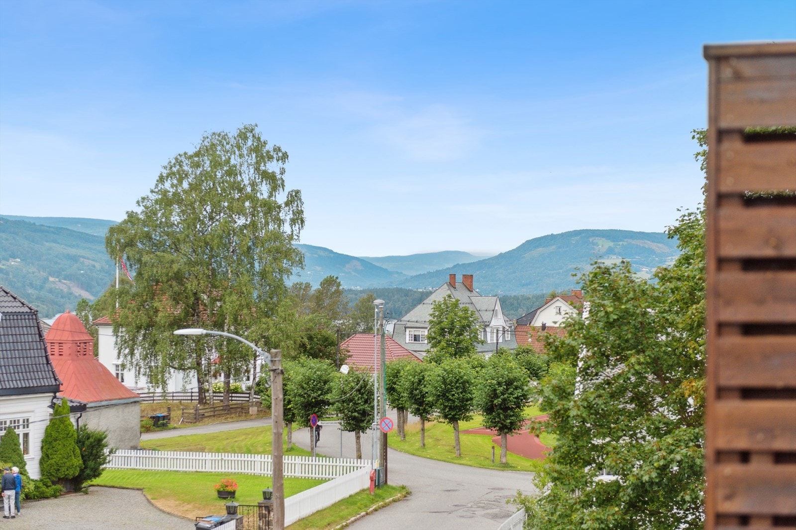 God solgang på verandaen. Galleribilde