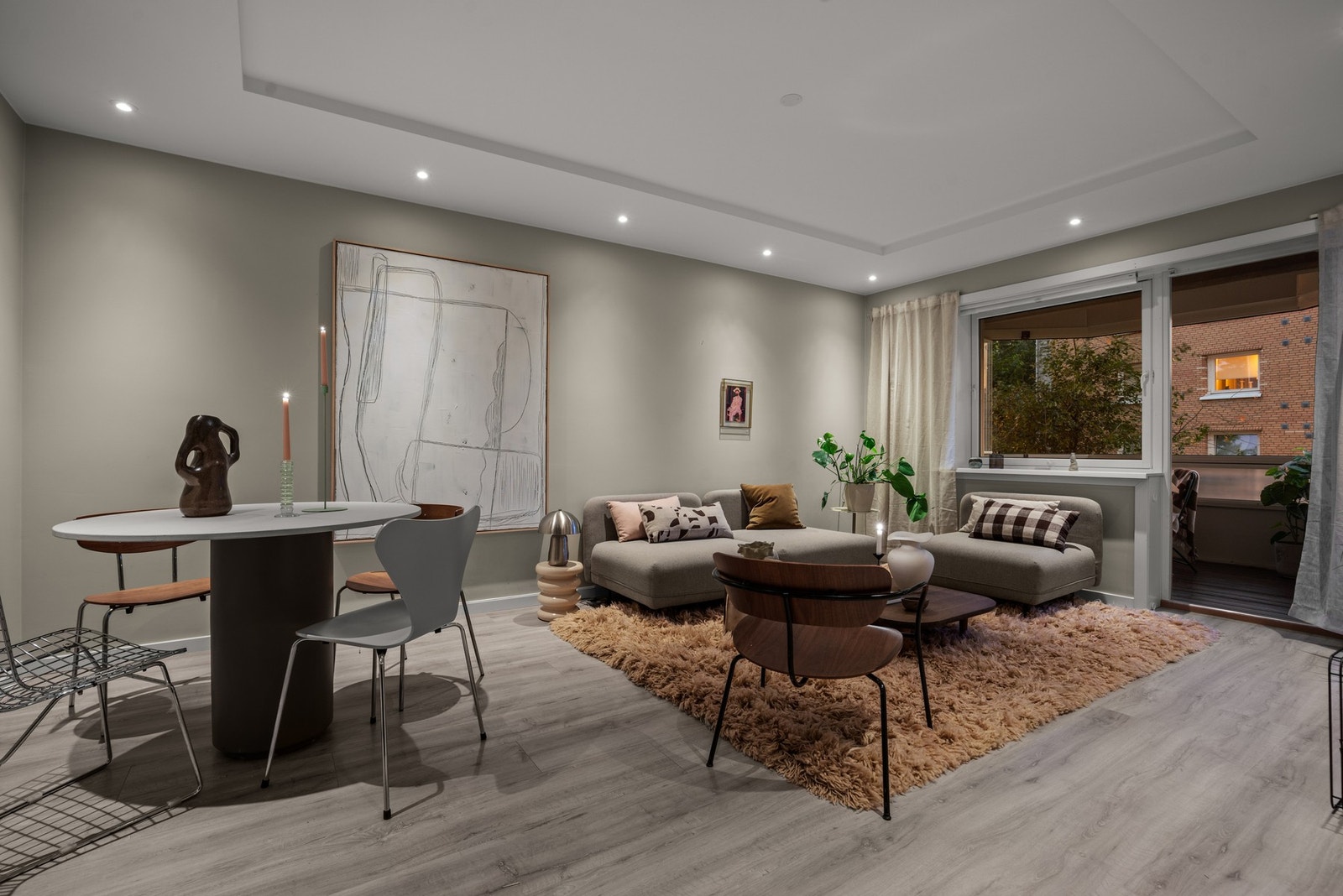 Privatmegleren Primera ved Ingerid Gude har gleden av å presentere Steinspranget 60! Galleribilde