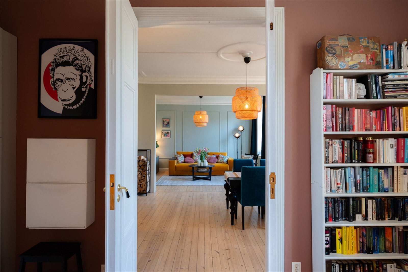 Kjøkkenet og de to stuen ligger flott til på rad Galleribilde