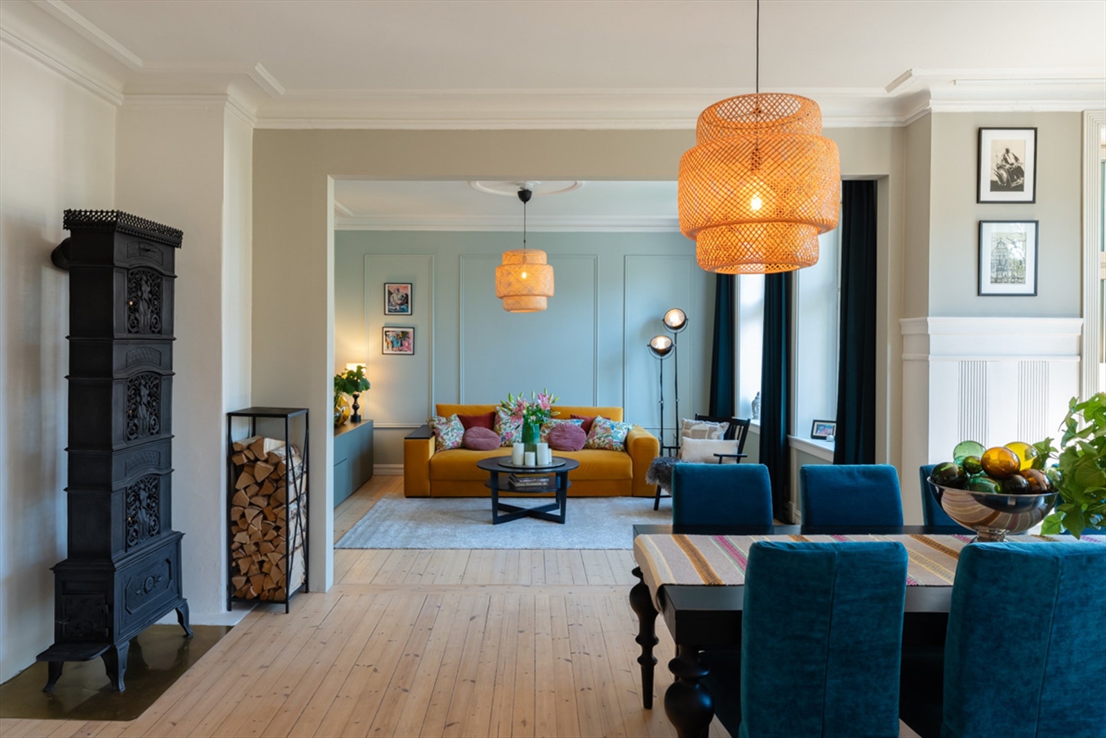 Leiligheten har en gjennomgående planløsning med god flyt mellom rommene Galleribilde