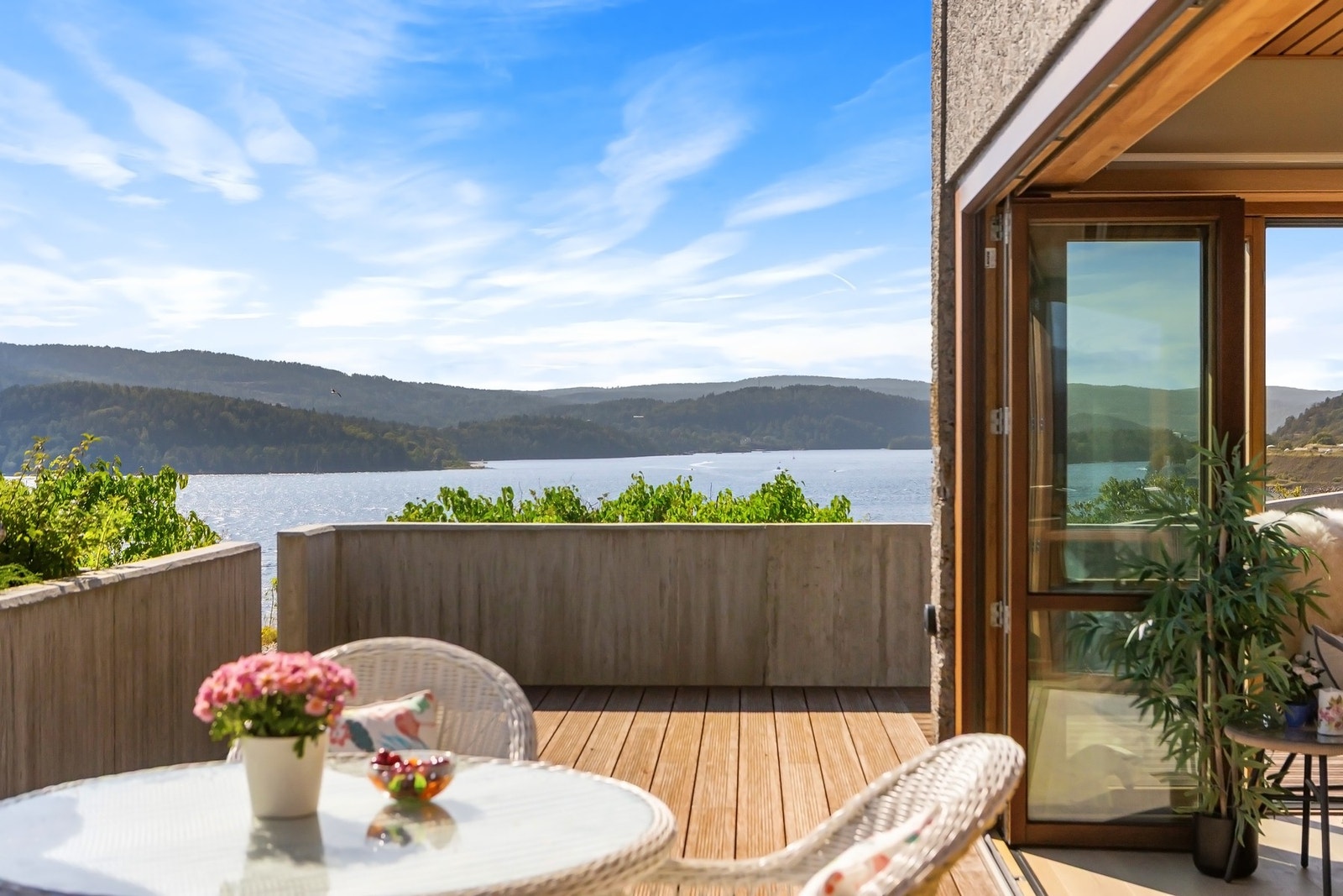 Her er det god plass før utemøblement. Galleribilde