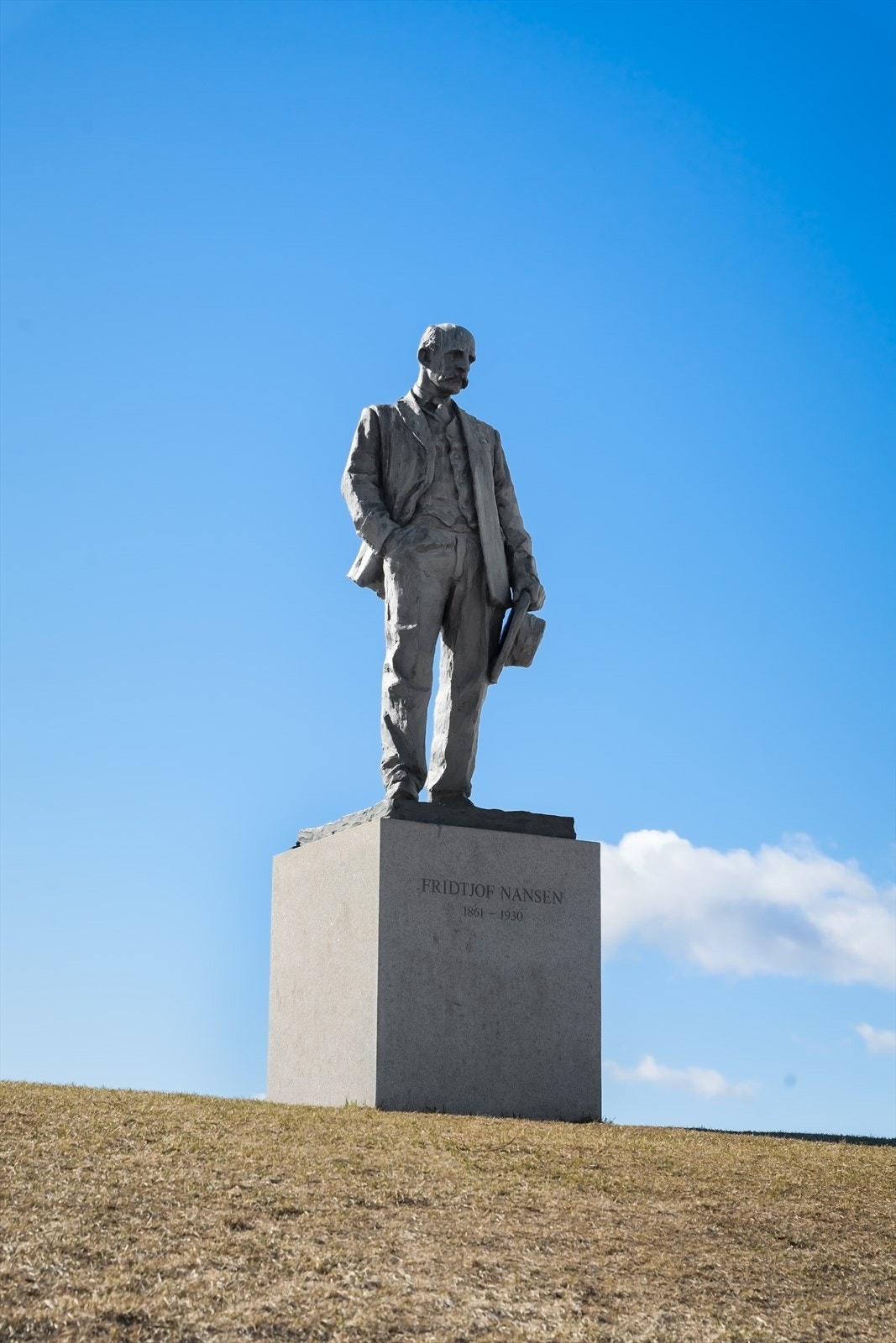Nansenparken med Fridtjof, som bodde på Polhøgda i nærheten Galleribilde