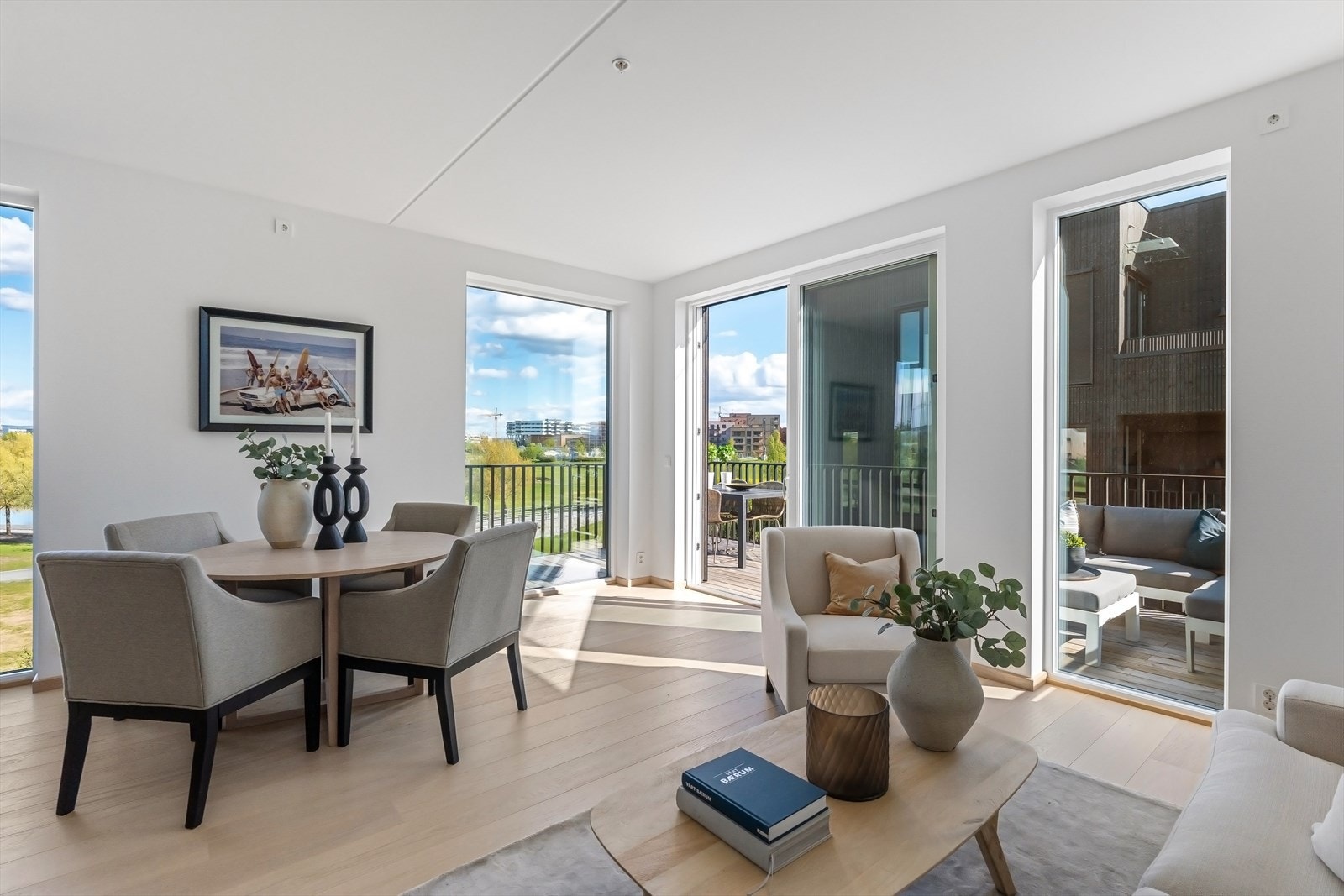 Hjørnestue med hjørnebalkong 16 m² utenfor Galleribilde