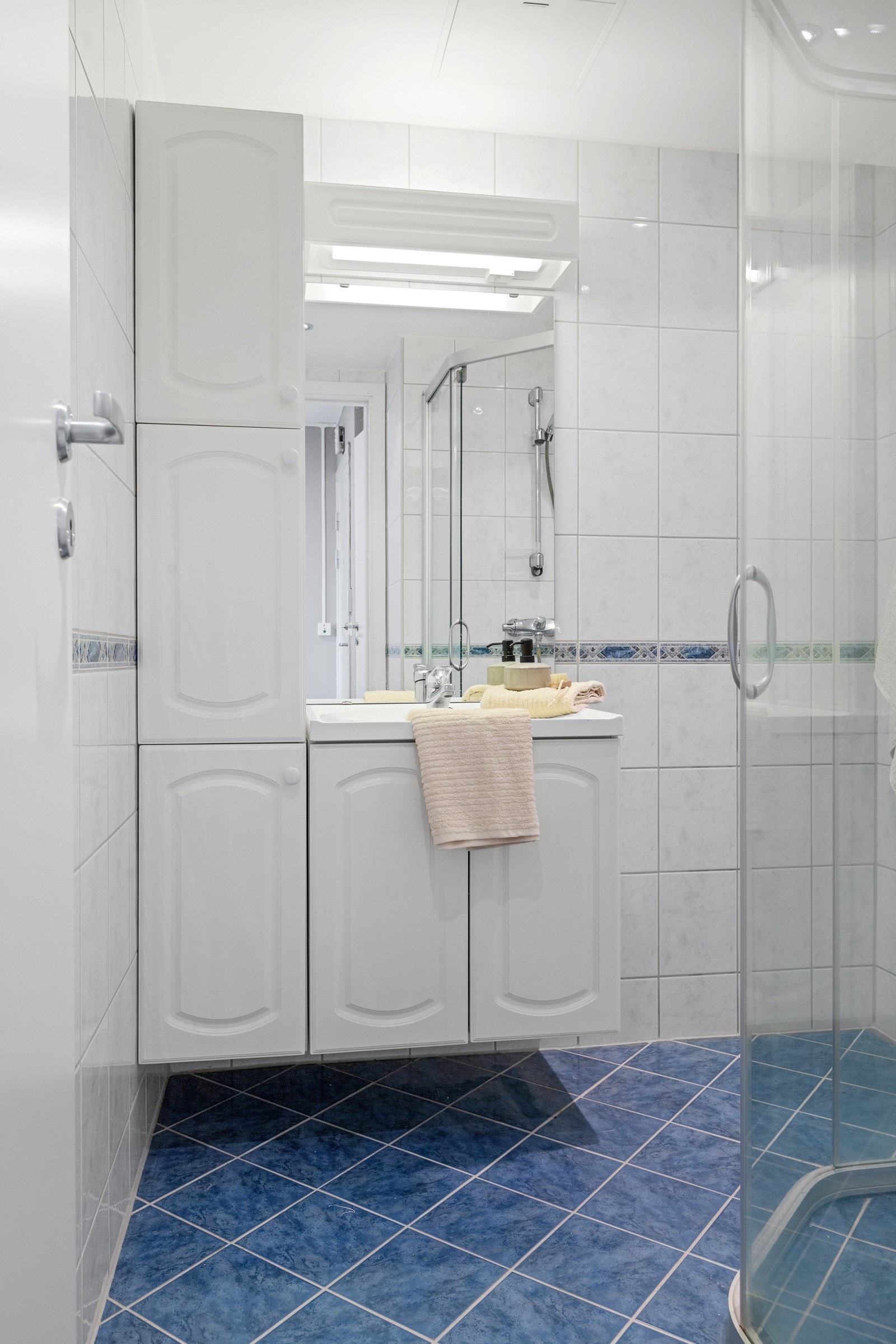 Flislagt bad Galleribilde