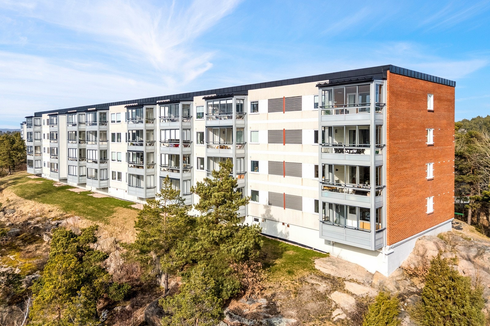 Leiligheten ligger i høy 1. etasje Galleribilde