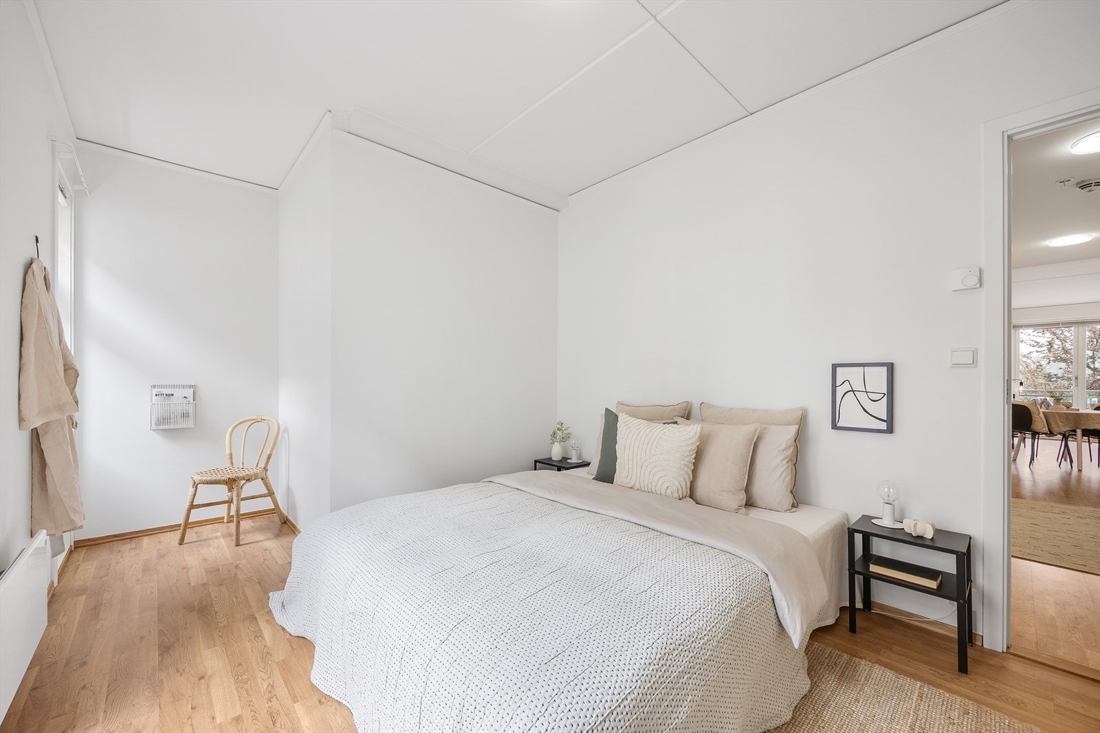 Hovedsoverommet er stort med plass til garderobe. Galleribilde