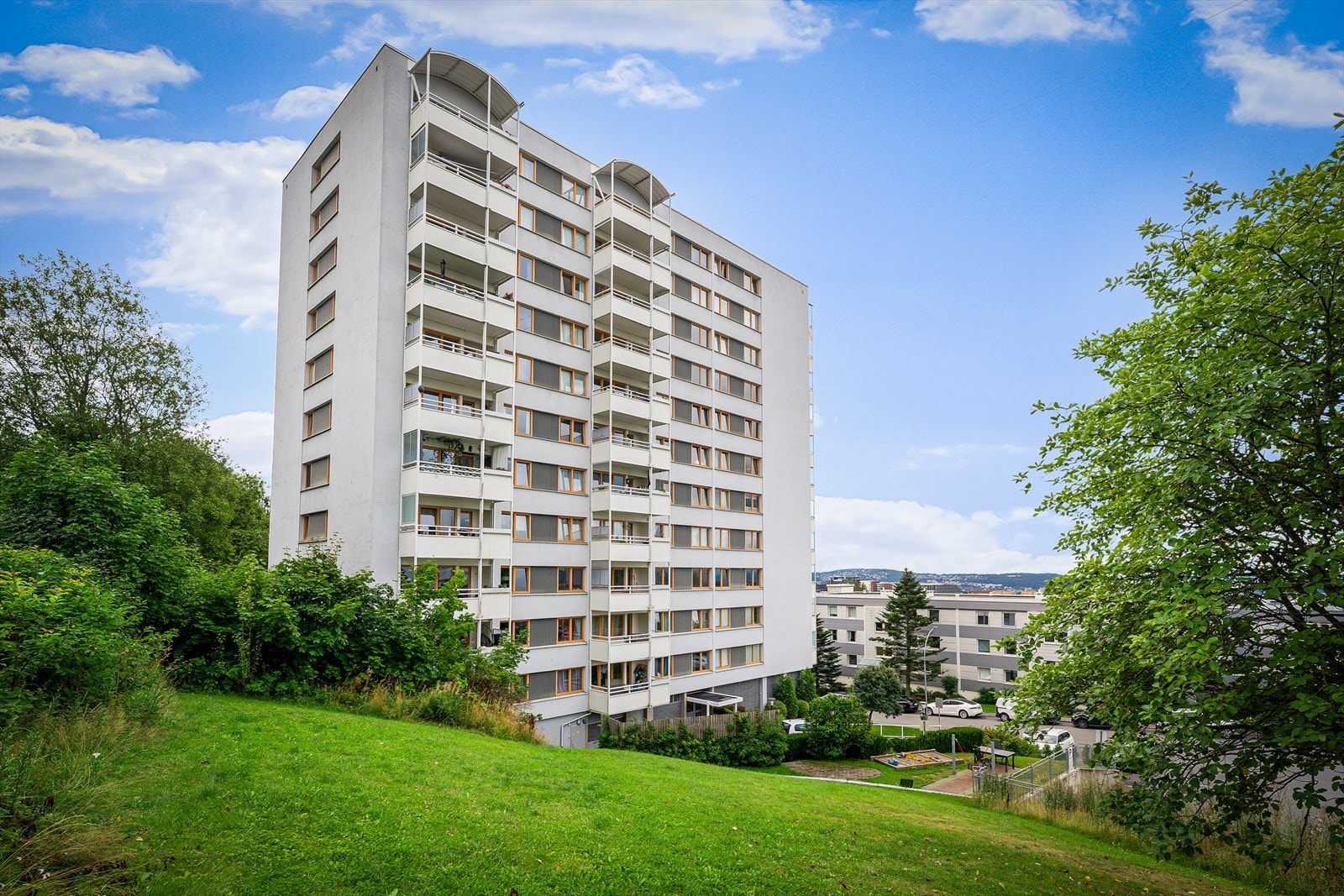 Leiligheten disponerer også to boder i kjeller. Galleribilde