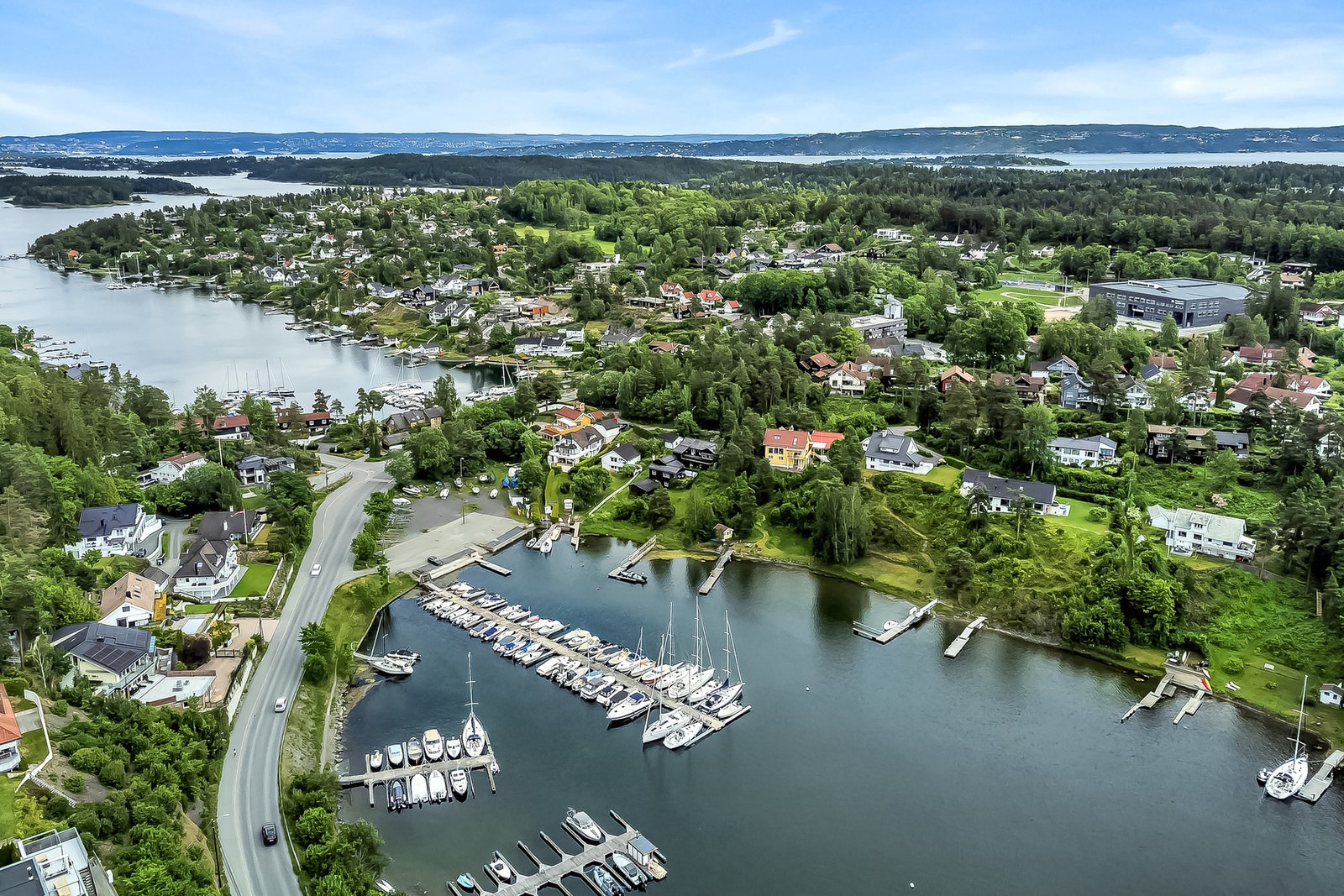Nesøya byr på gode oppvekstsvilkår, store grøntarealer og flotte turmuligheter. Galleribilde