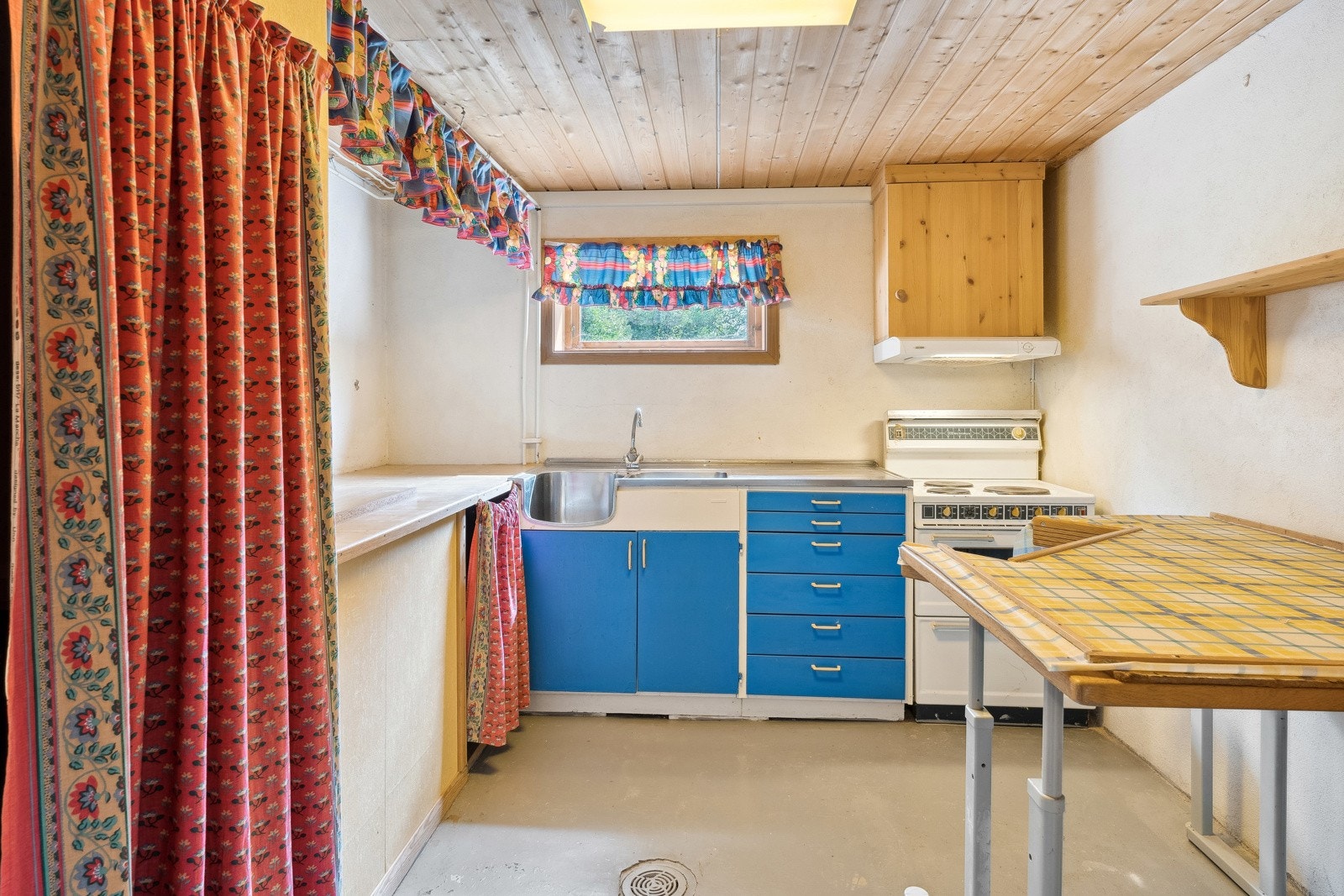 Baksterom i kjelleren. Galleribilde