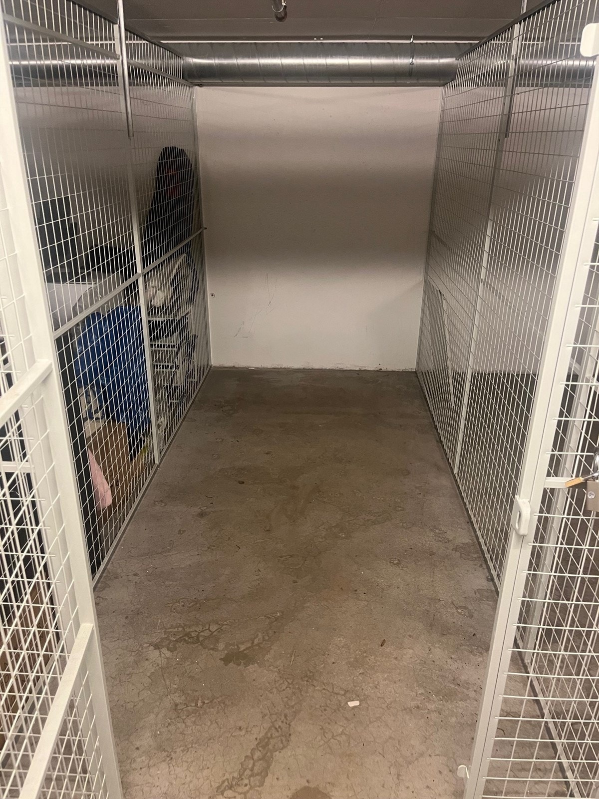 I kjelleretasjen har leiligheten en bod på ca. 5 kvm. Galleribilde