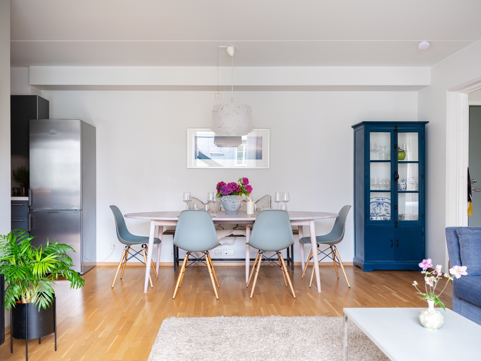 Varmtvann, fyring og internett er inkludert i felleskostnadene, det gjør det månedlige kostnadene mer forutsigbare. Galleribilde