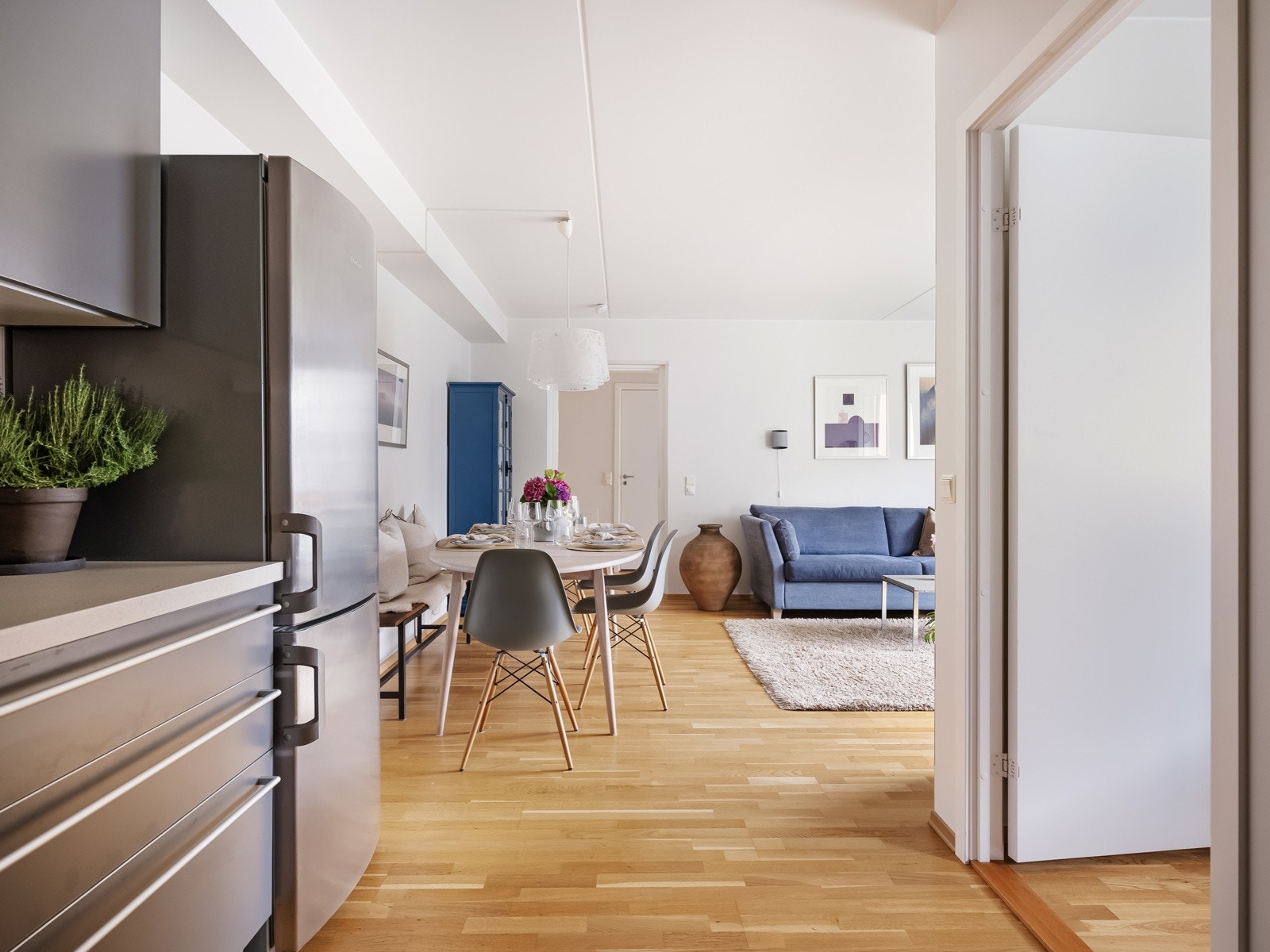 Bygget er fra 2008 og boligen holder en gjennomgående god standard. Galleribilde