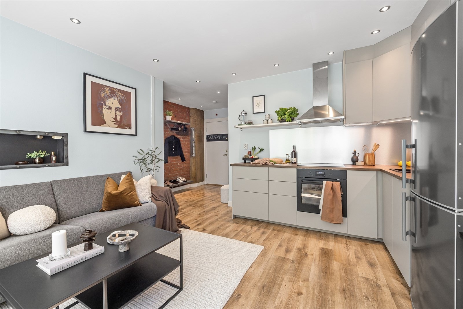 En lys, sjarmerende og arealeffektiv 2-roms med sentral beliggenhet på Øvre Grünerløkka/Torshov . Galleribilde