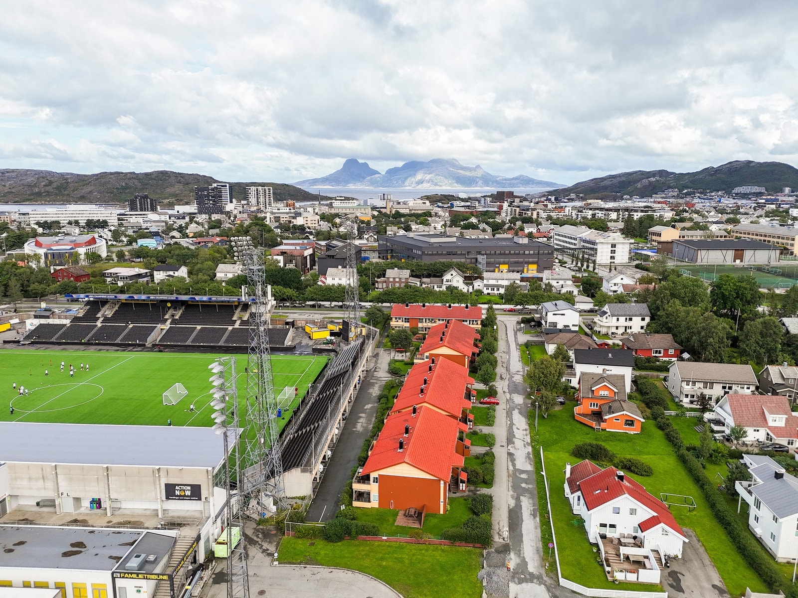 Og ikke minst, veldig kort avstand til Aspmyra Stadion Galleribilde