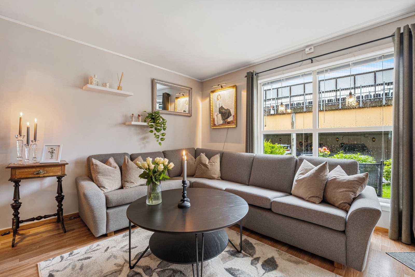 Fra stuen har du adkomst til terrasse! Galleribilde