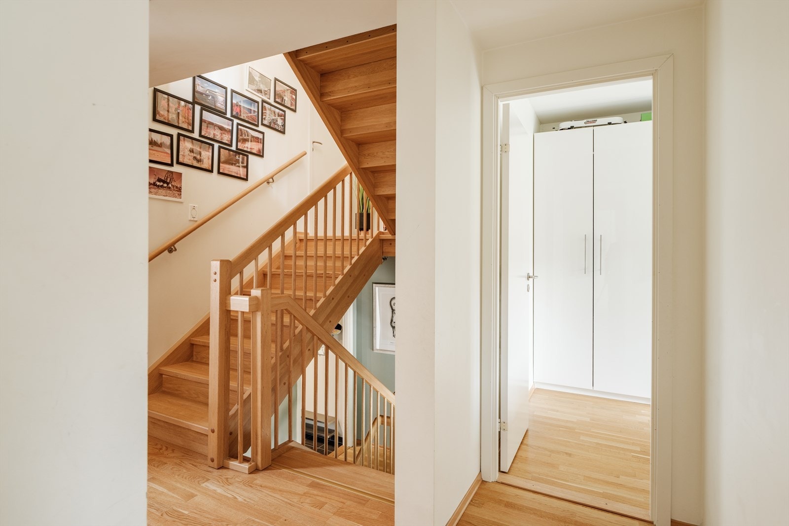 Gang i 2. etasje. Galleribilde