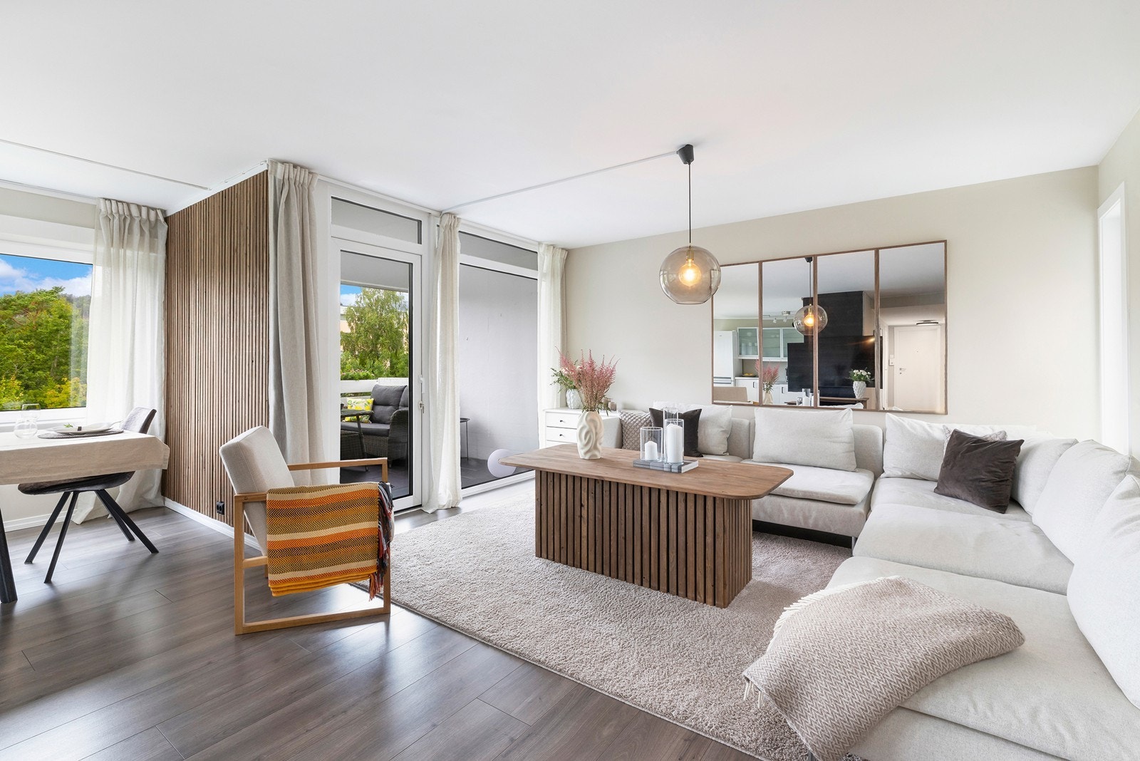 Eiendomsmegler Norge ved Henrik Lossius ønsker deg velkommen til Koboltveien 24! Galleribilde