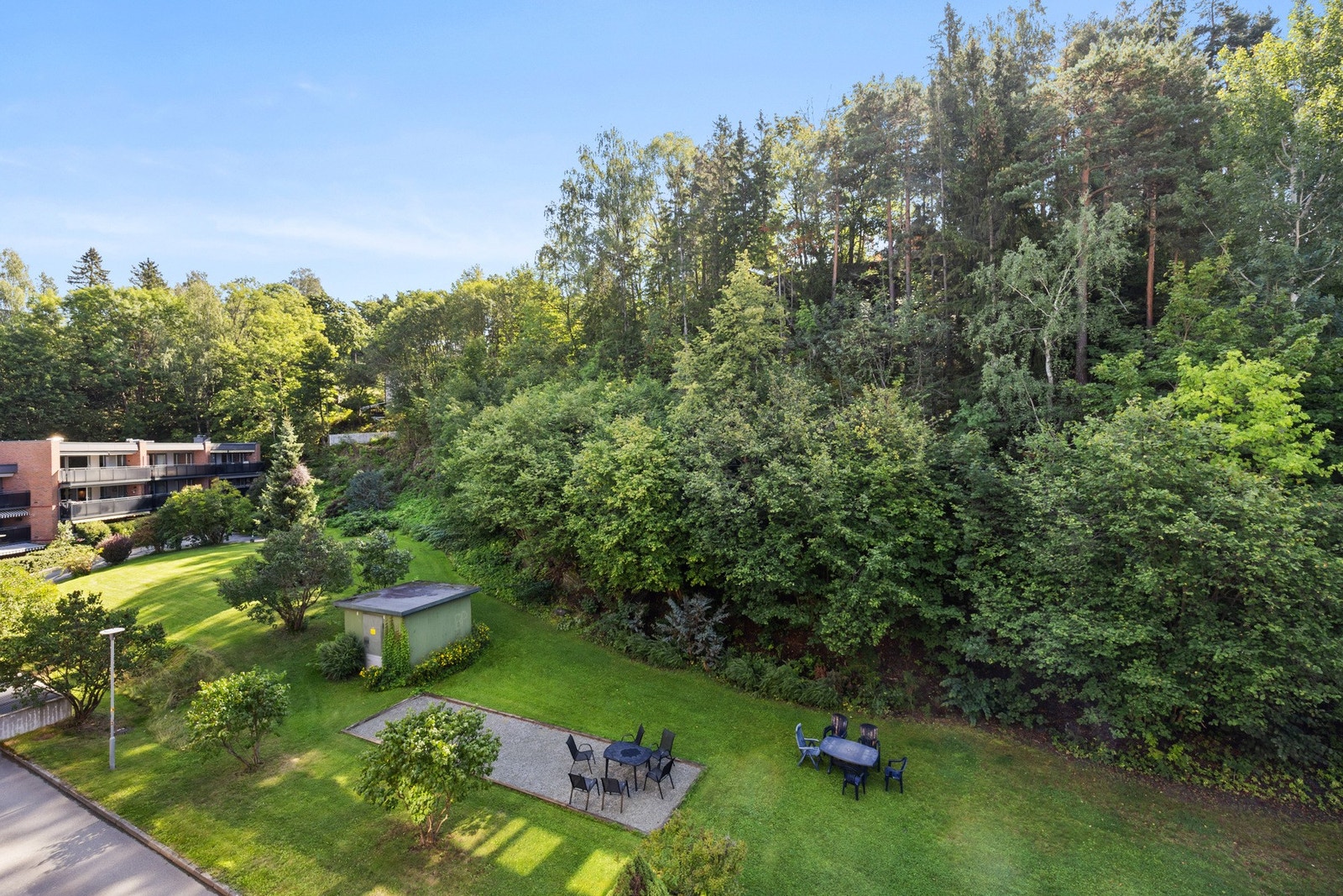 Solrike fellesarealer Galleribilde