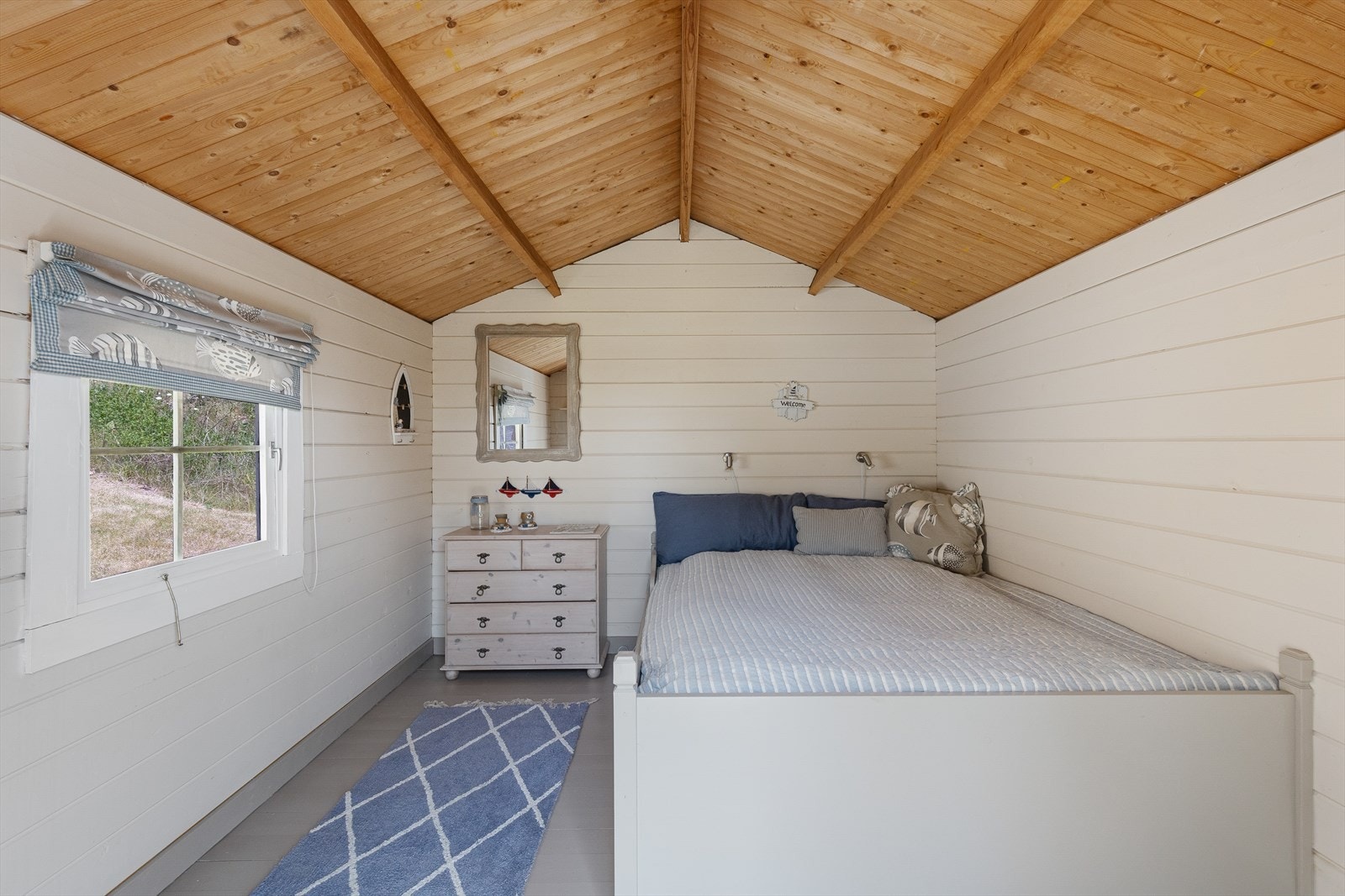 I hagen er det oppført et sjarmerende anneks på ca. 10 kvm. Galleribilde