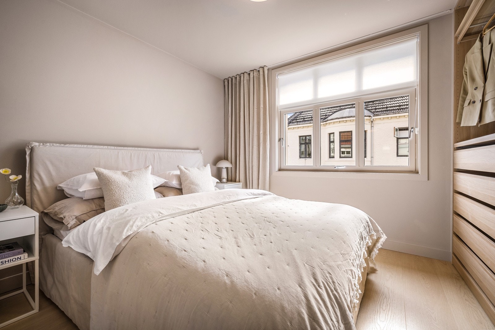 God plass til stor seng Galleribilde